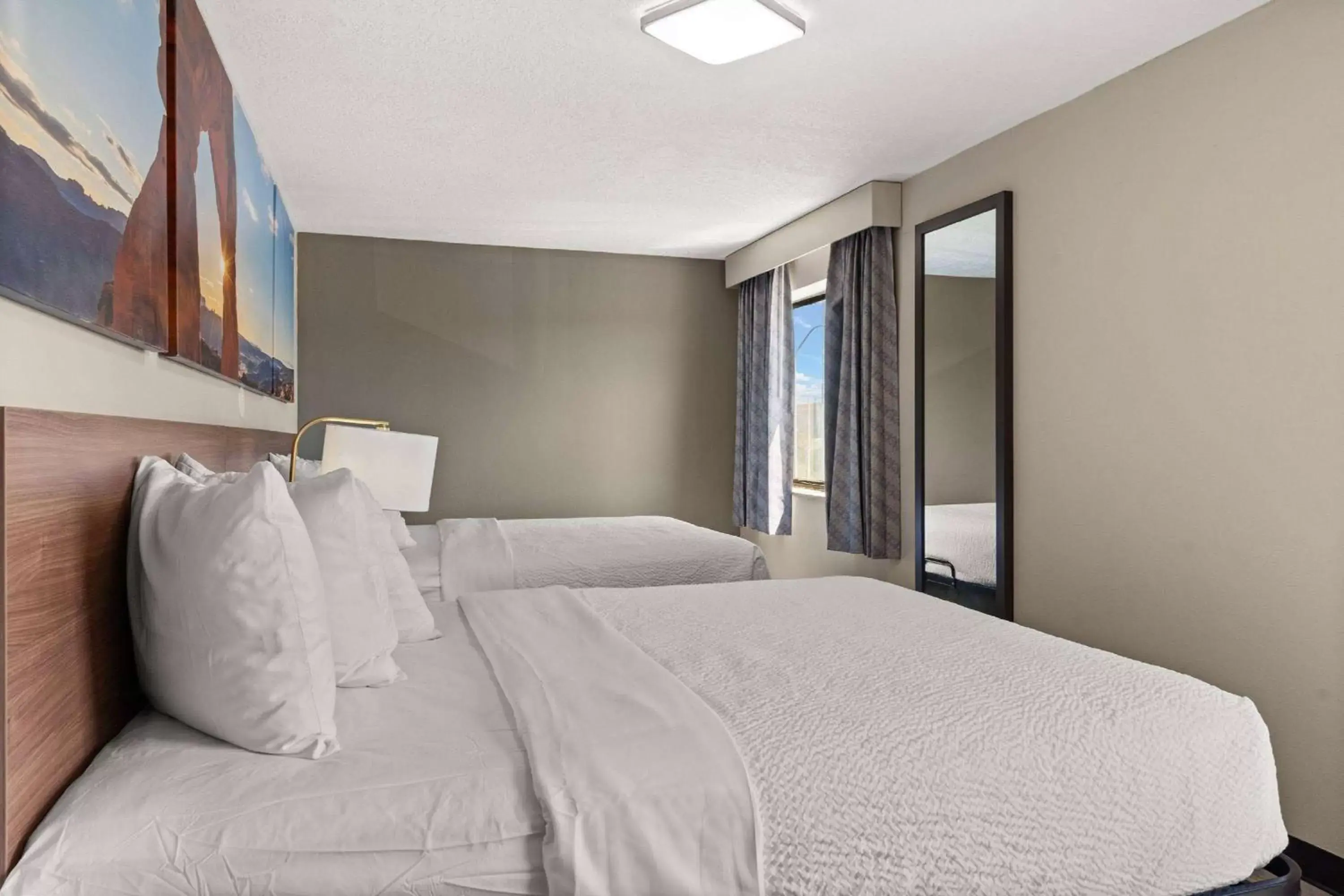 Photo of the whole room, Bed in Days Inn by Wyndham Albuquerque I-25