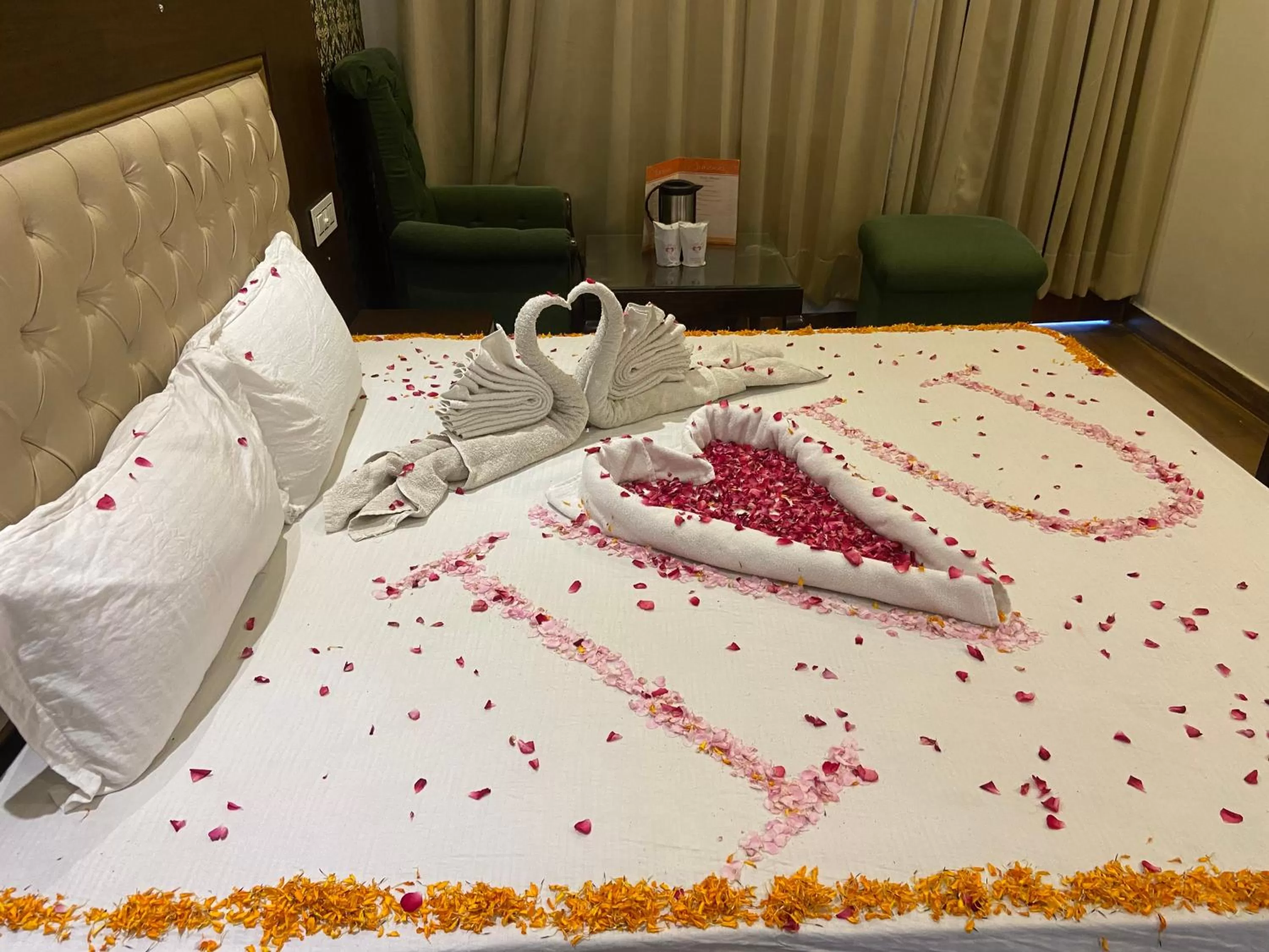 Bed in Hotel Ambika Resort Manali