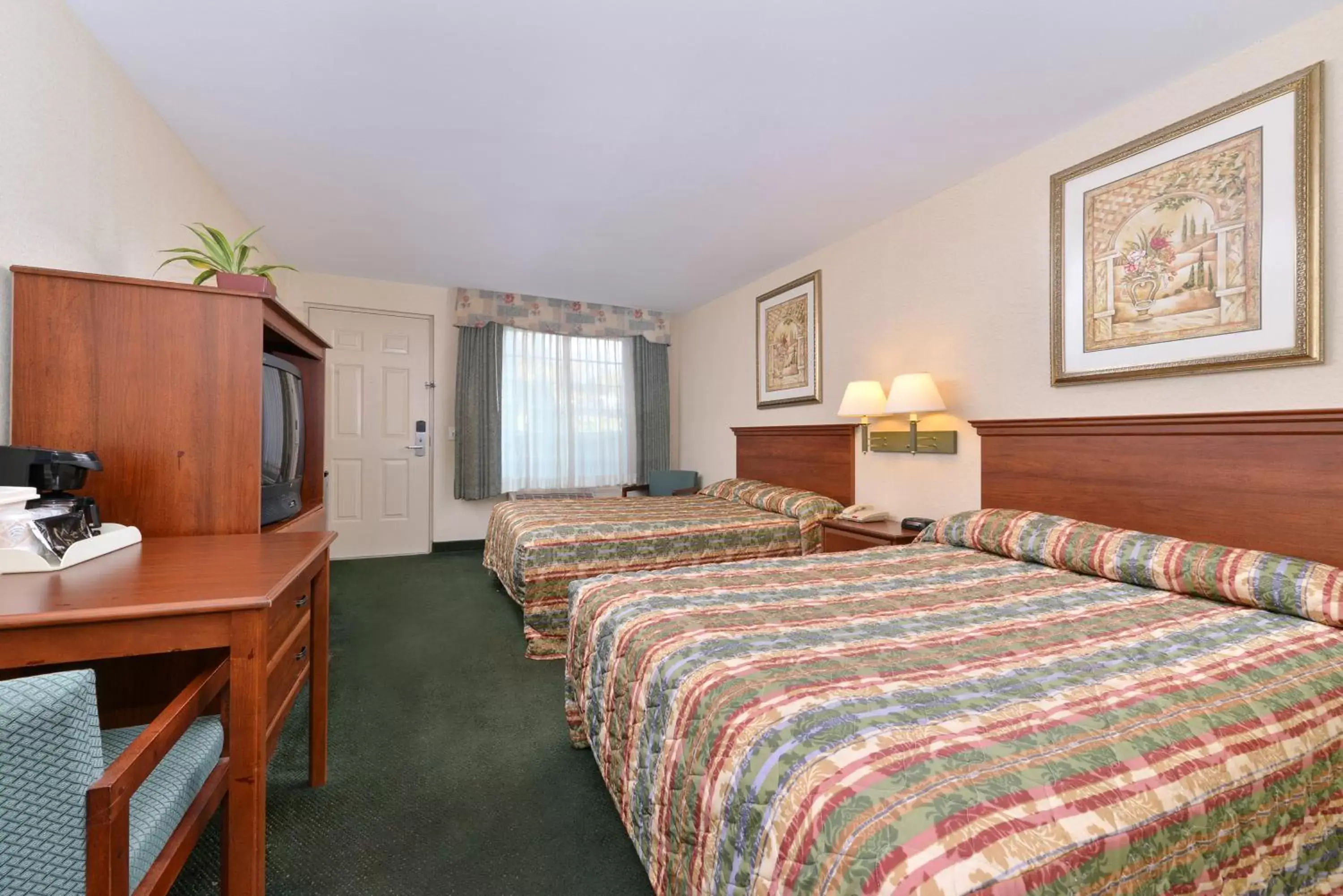 Bedroom, Bed in Tower Inn and Suites of Guilford / Madison Bedroom, Bed in Tower Inn and Suites of Guilford / Madison