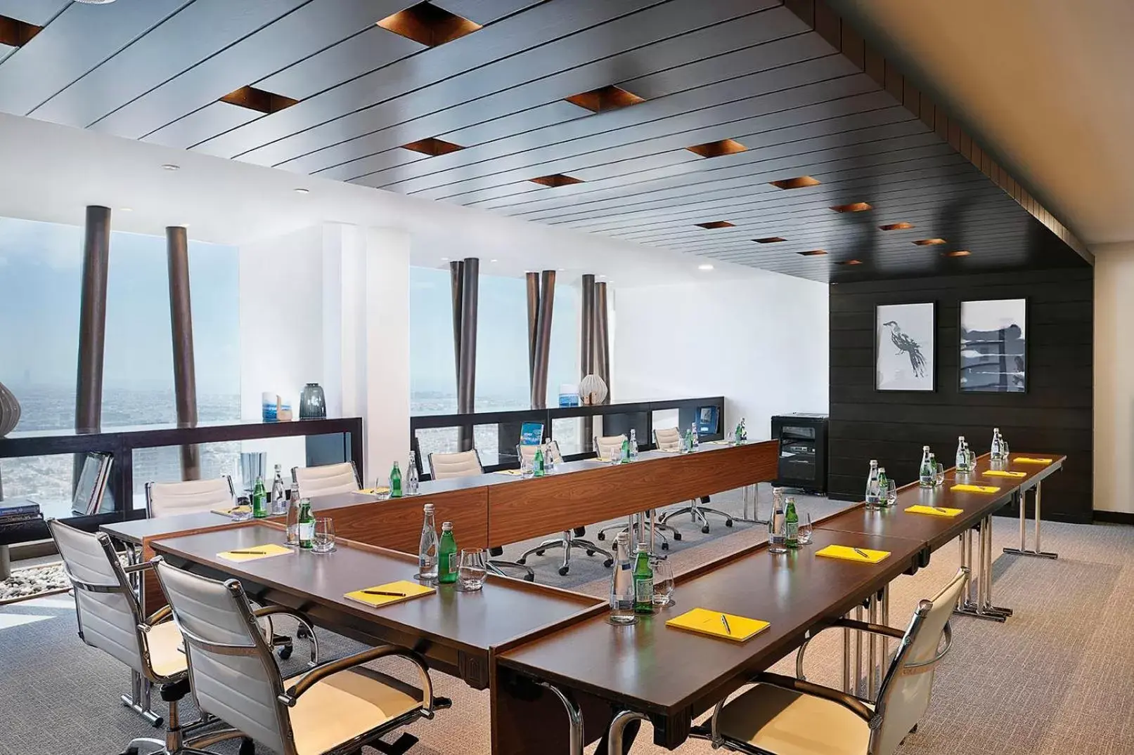 Business facilities, Restaurant/Places to Eat in voco Dubai, an IHG Hotel