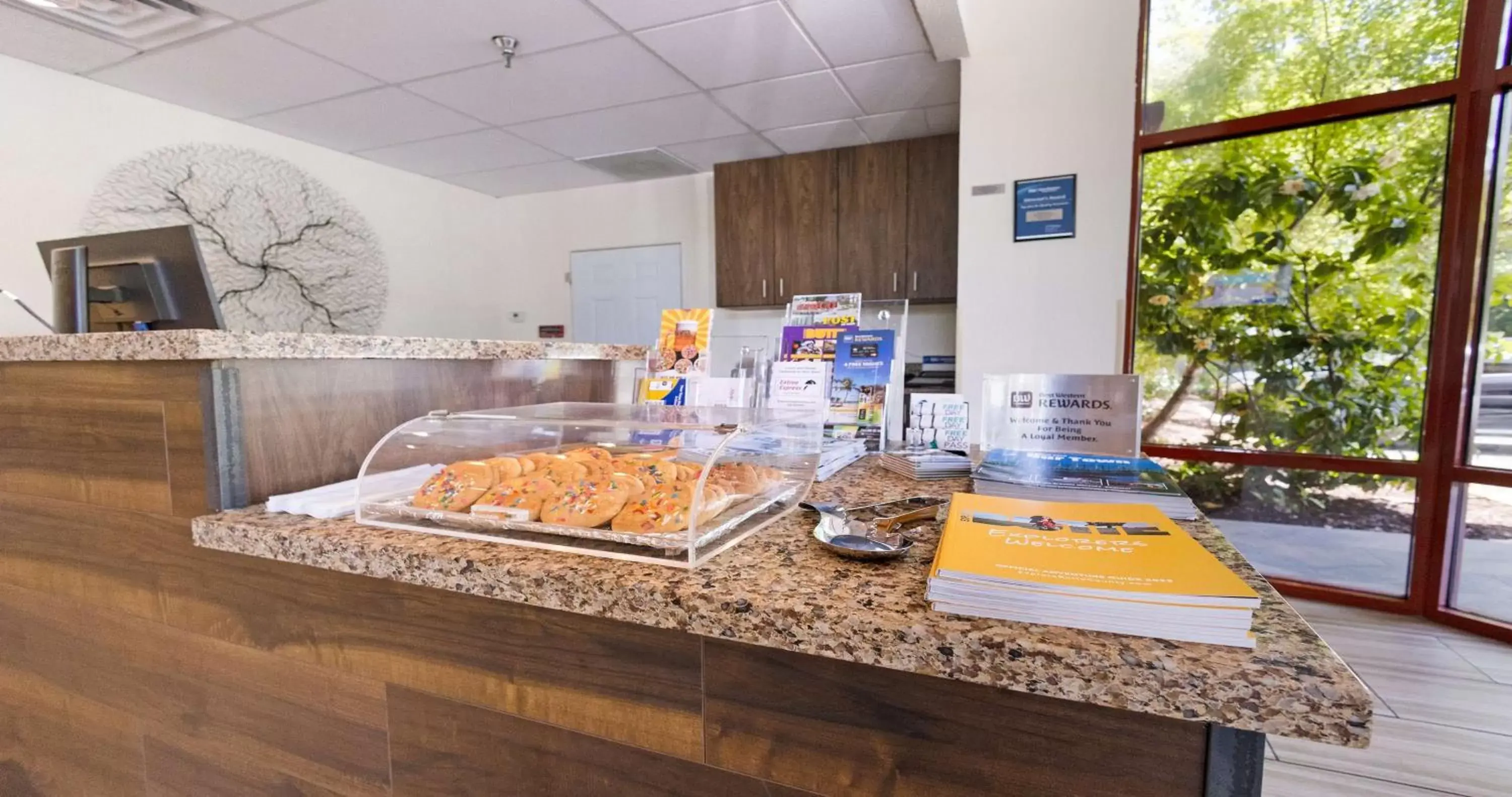 Lobby or reception in Best Western Heritage Inn Chico