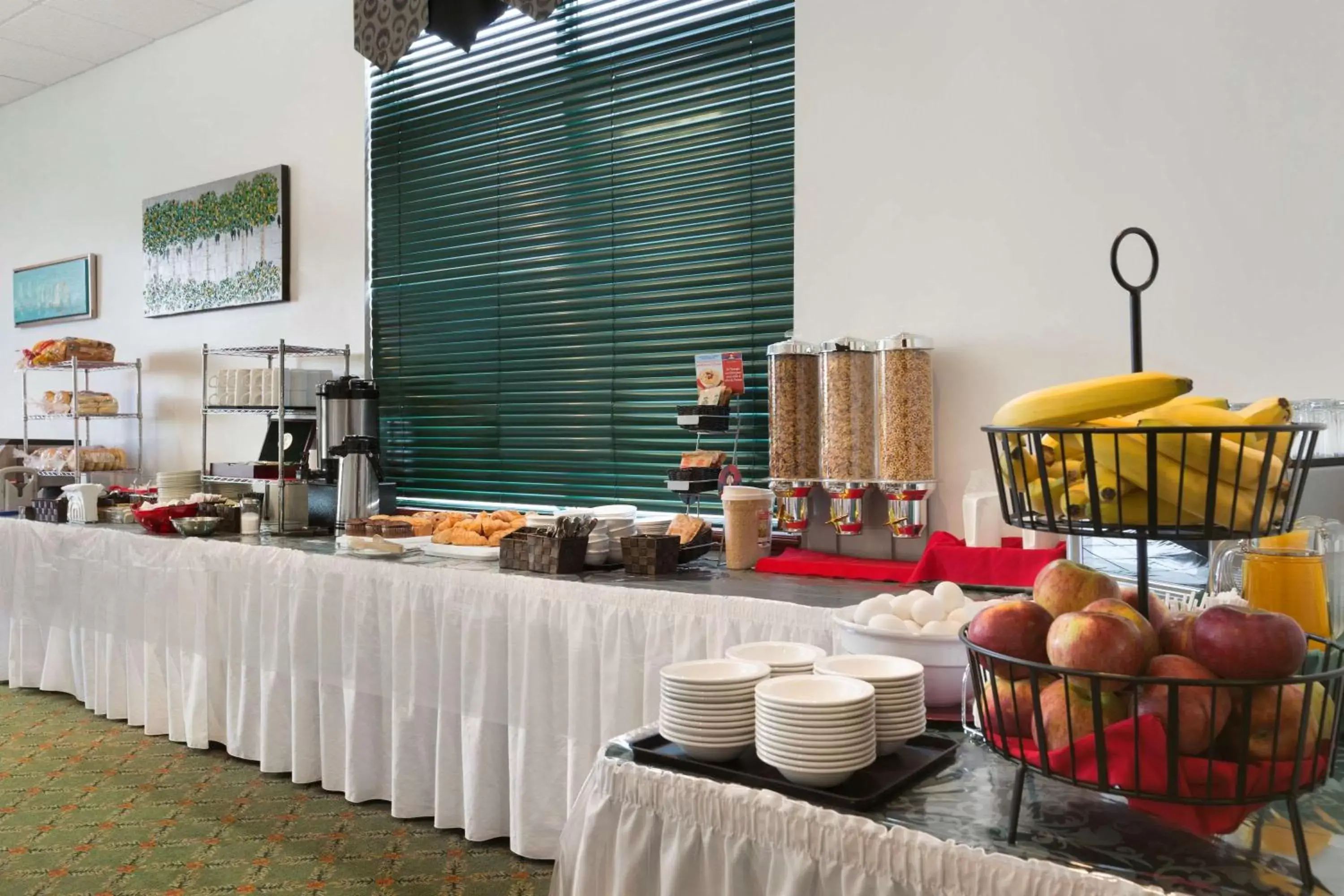 Restaurant/places to eat in Days Inn by Wyndham Oromocto Conference Centre Restaurant/places to eat in Days Inn by Wyndham Oromocto Conference Centre
