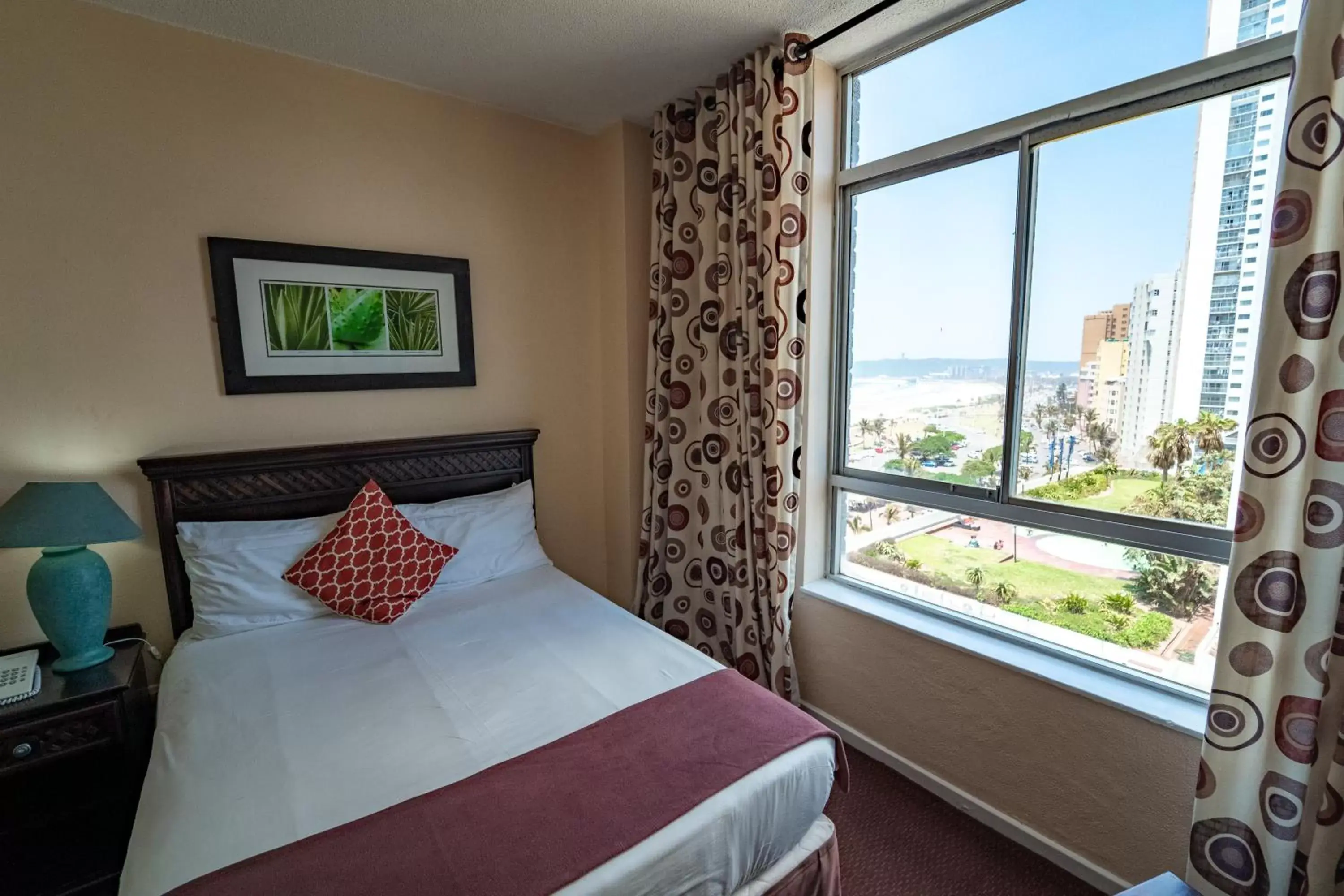 Sea view, Bed in Gooderson Tropicana Hotel