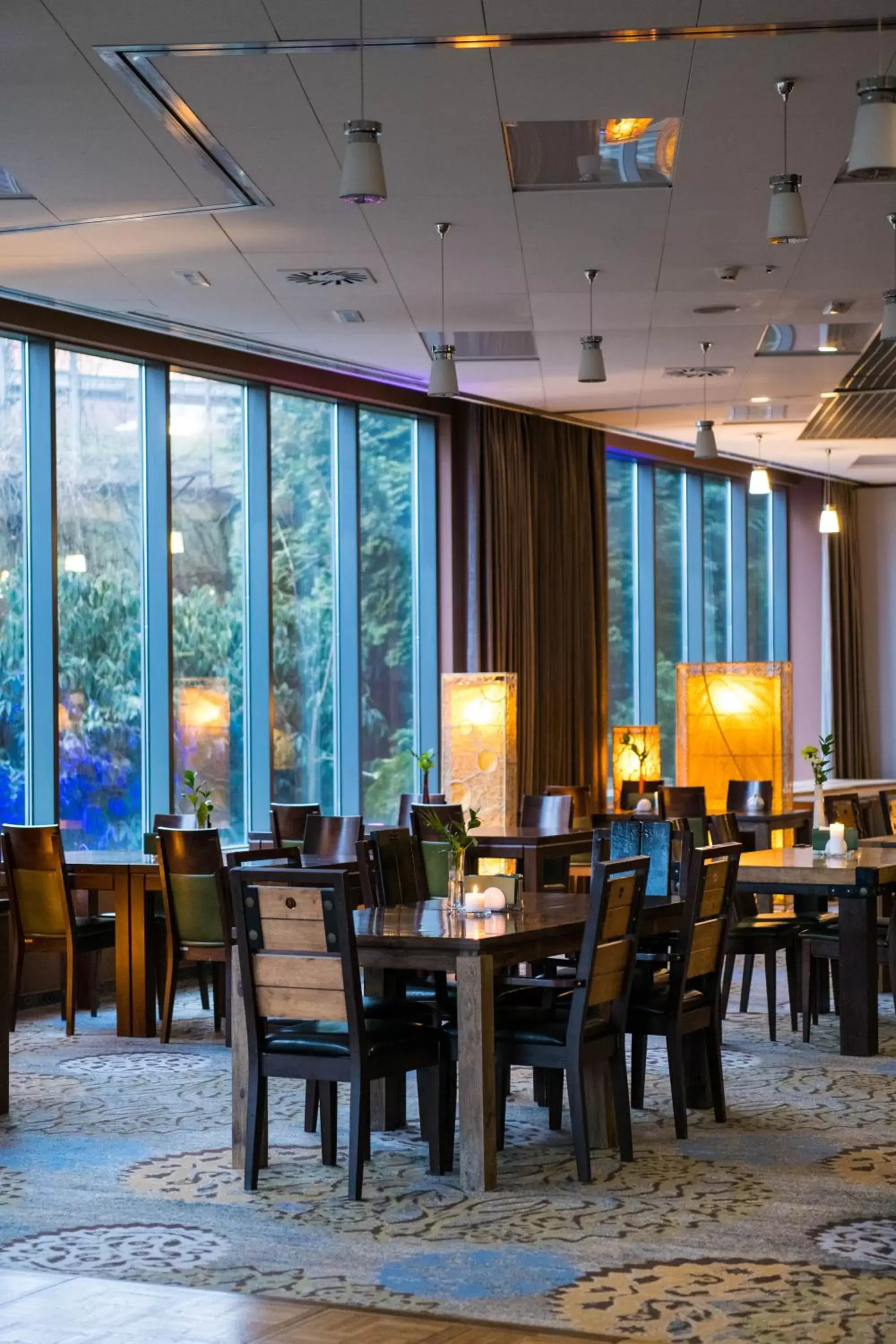 Restaurant/Places to Eat in Hotel Lenart