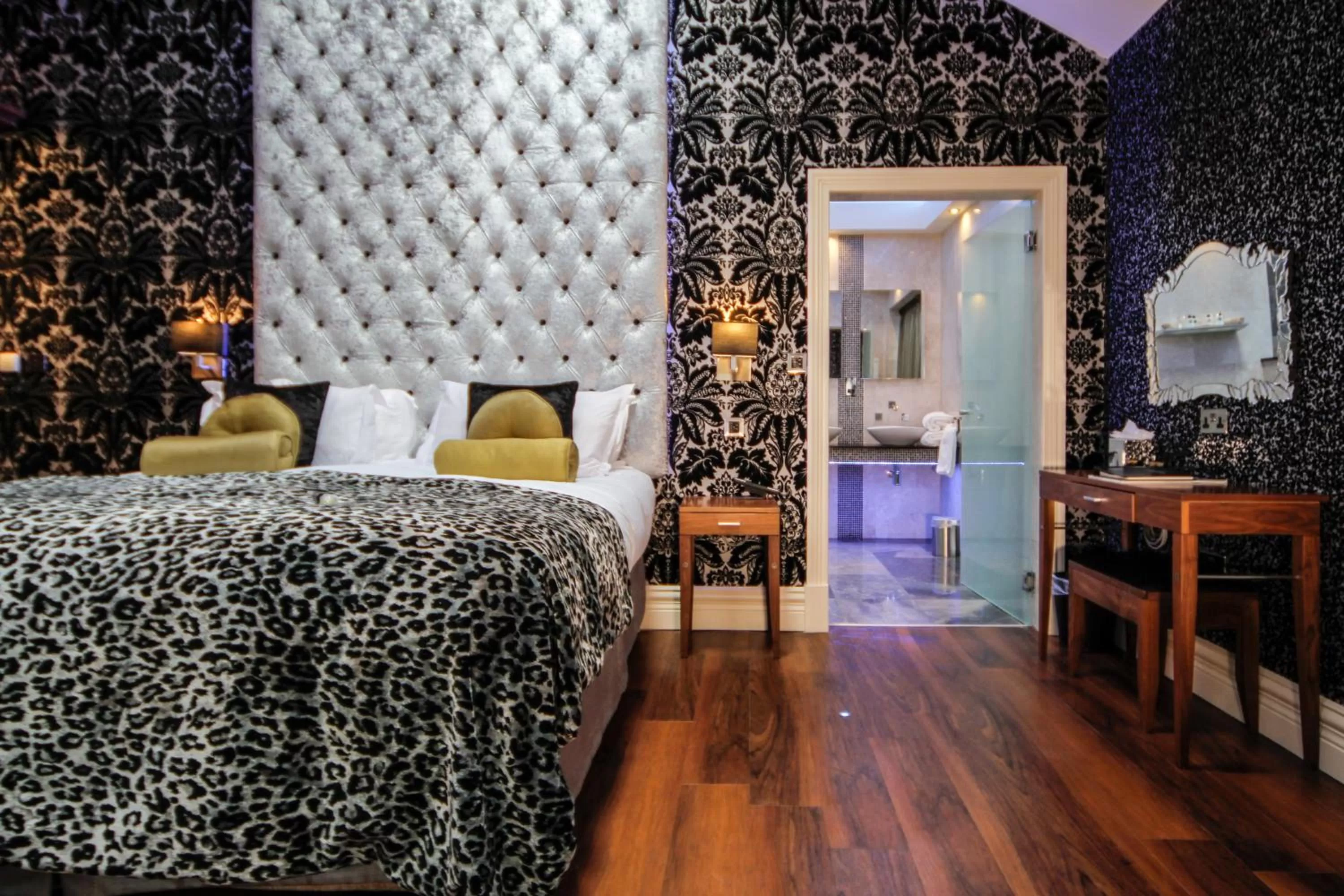 Bed in The Cranleigh Boutique