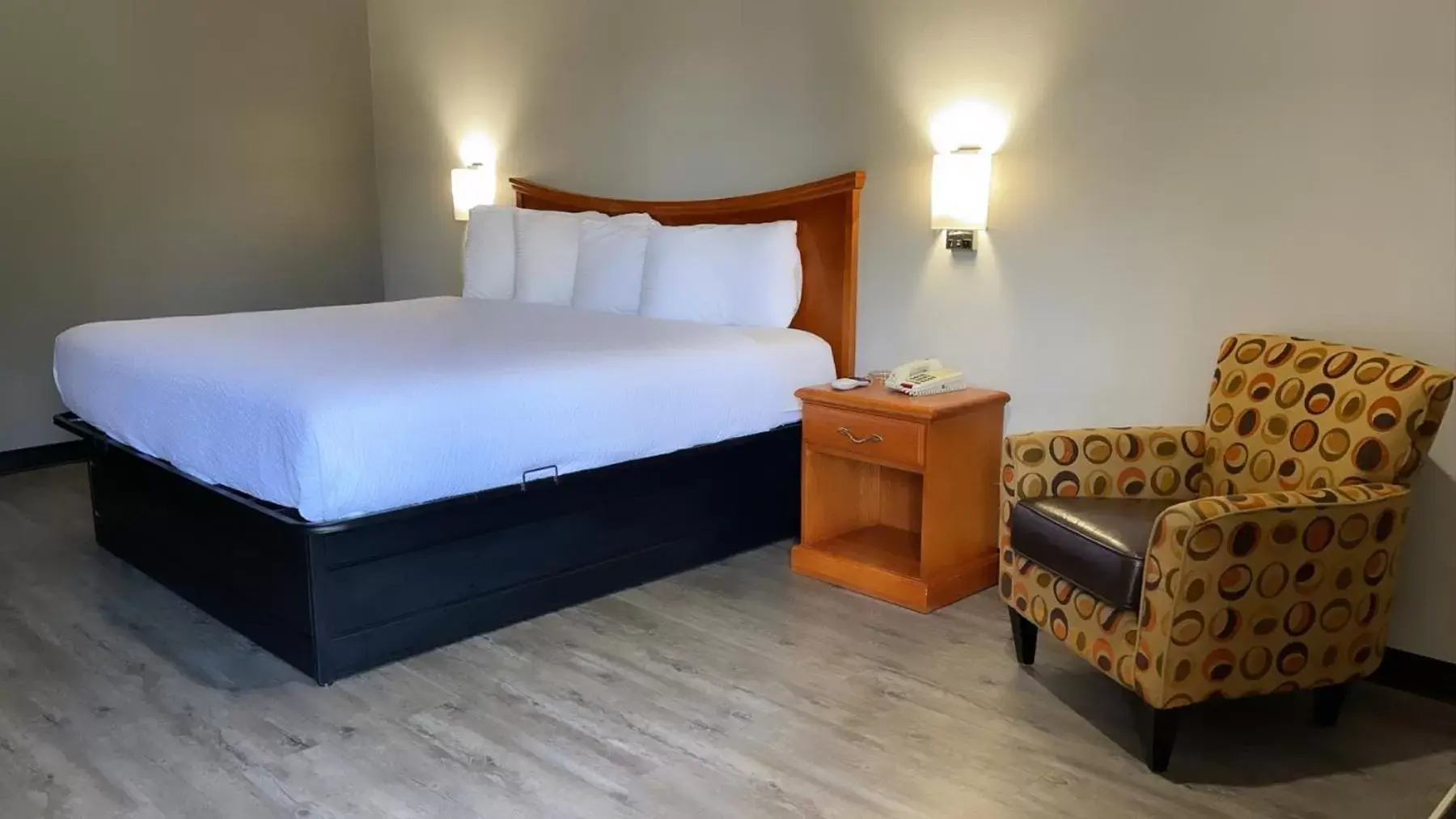 Bed in Days Inn by Wyndham North Little Rock Maumelle