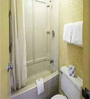 Bathroom in Americas Best Value Inn & Suites in Murfreesboro