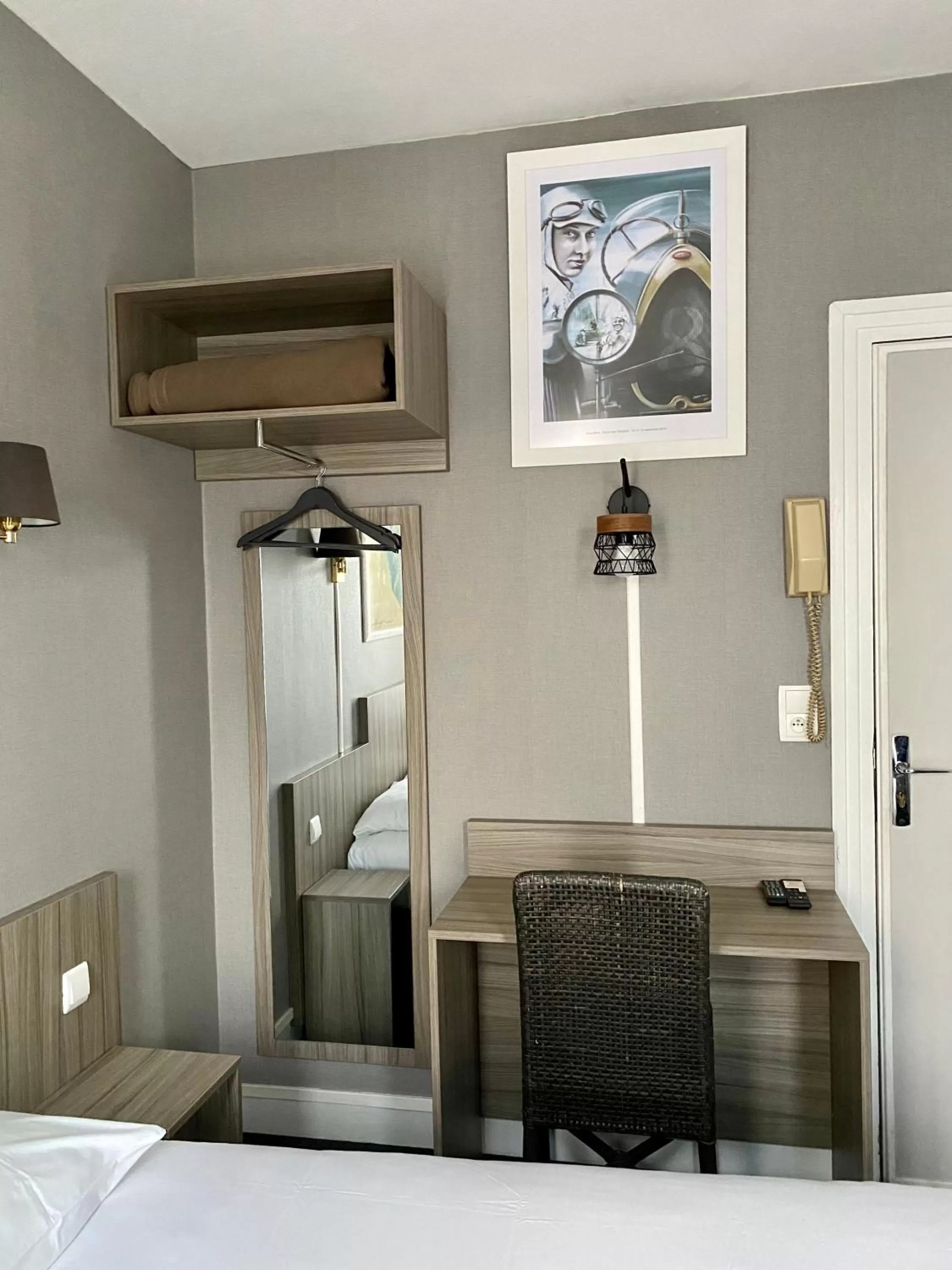 Photo of the whole room, Bed in Hôtel Céline - Hôtel de la Gare