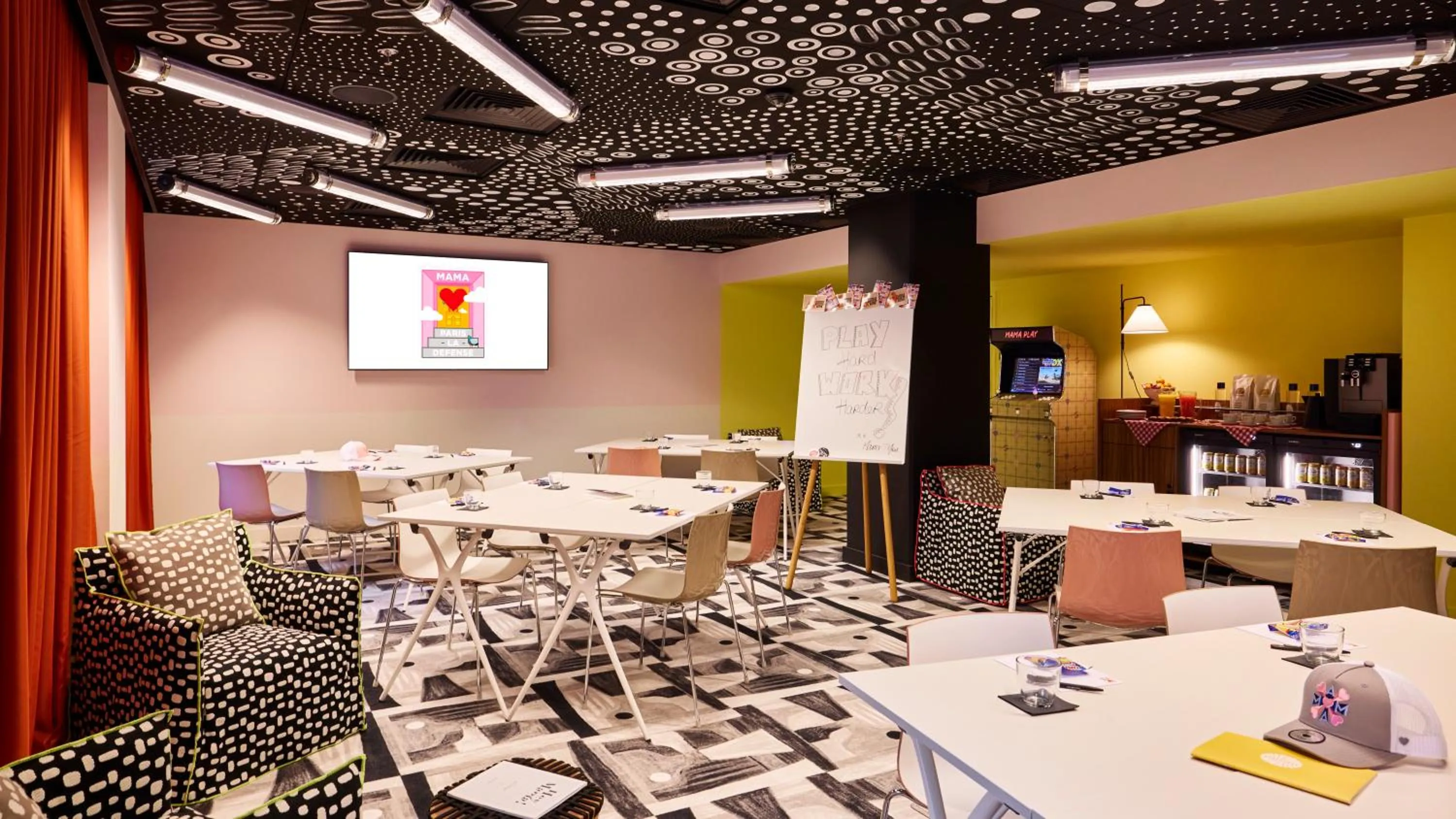 Meeting/conference room in Mama Shelter Paris La Défense