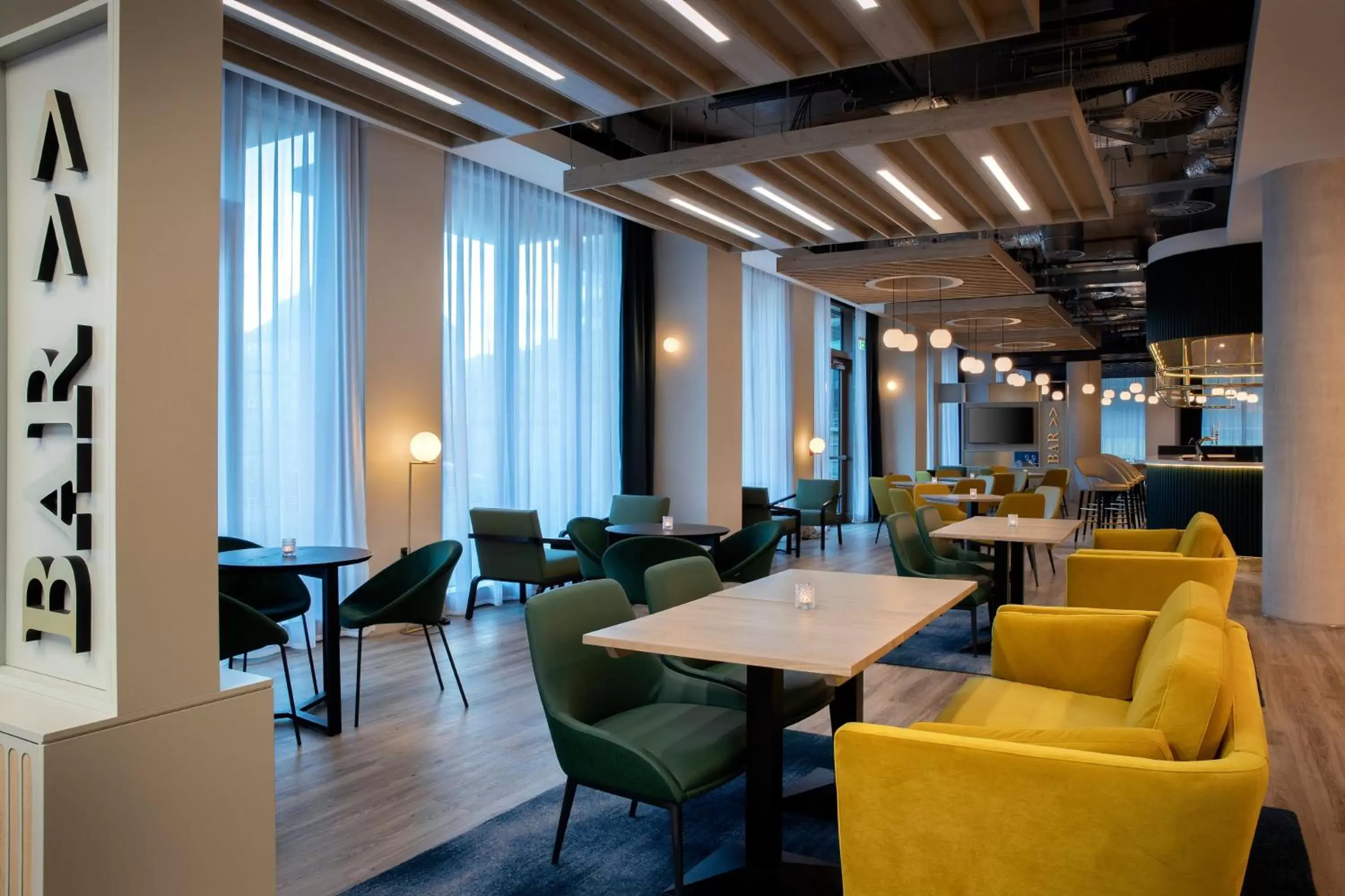 Lounge or bar in Leonardo Hotel Bristol City Lounge or bar in Leonardo Hotel Bristol City