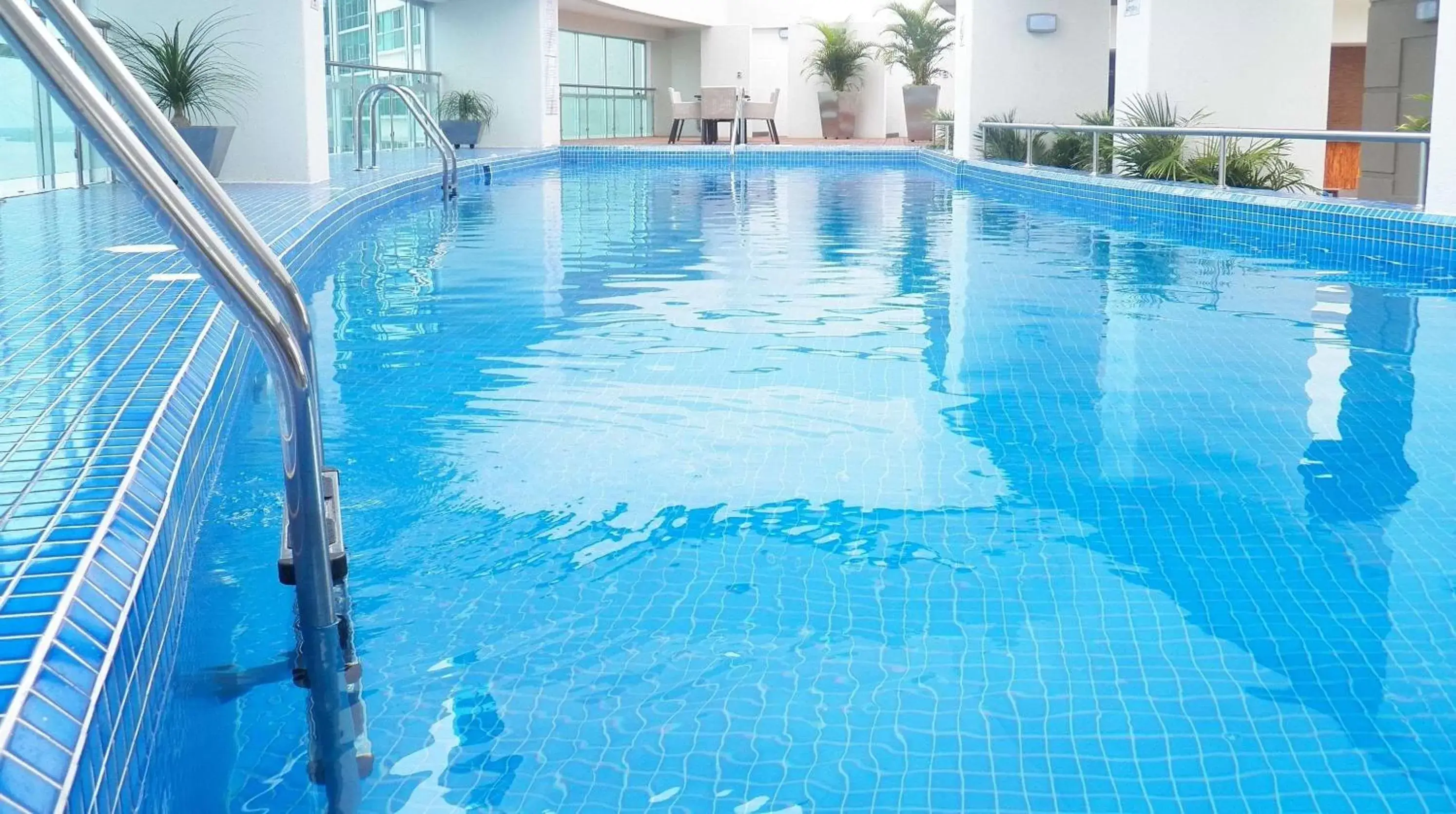 On site, Swimming Pool in Wyndham Guayaquil, Puerto Santa Ana