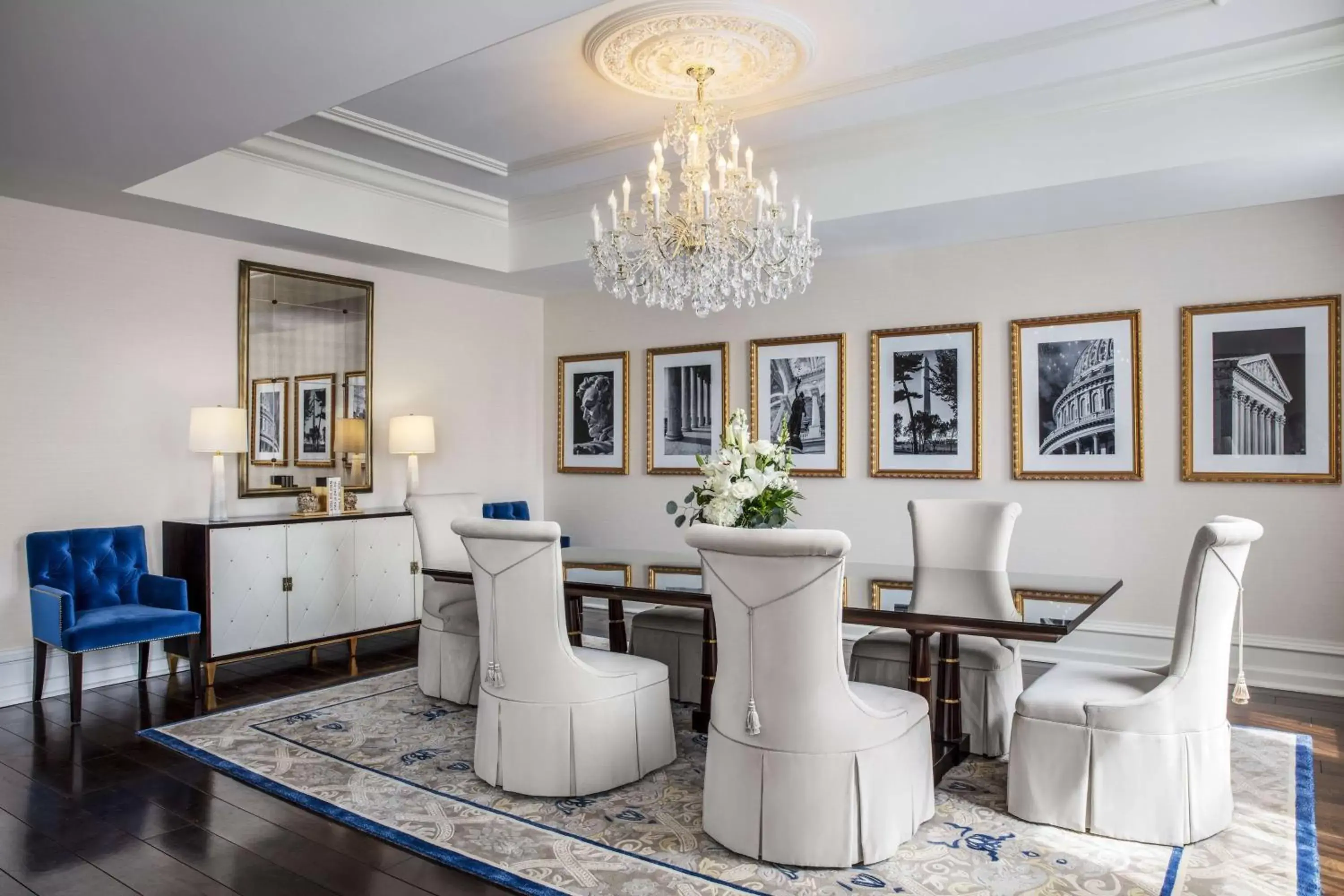 Living room, Seating Area in Waldorf Astoria Washington DC