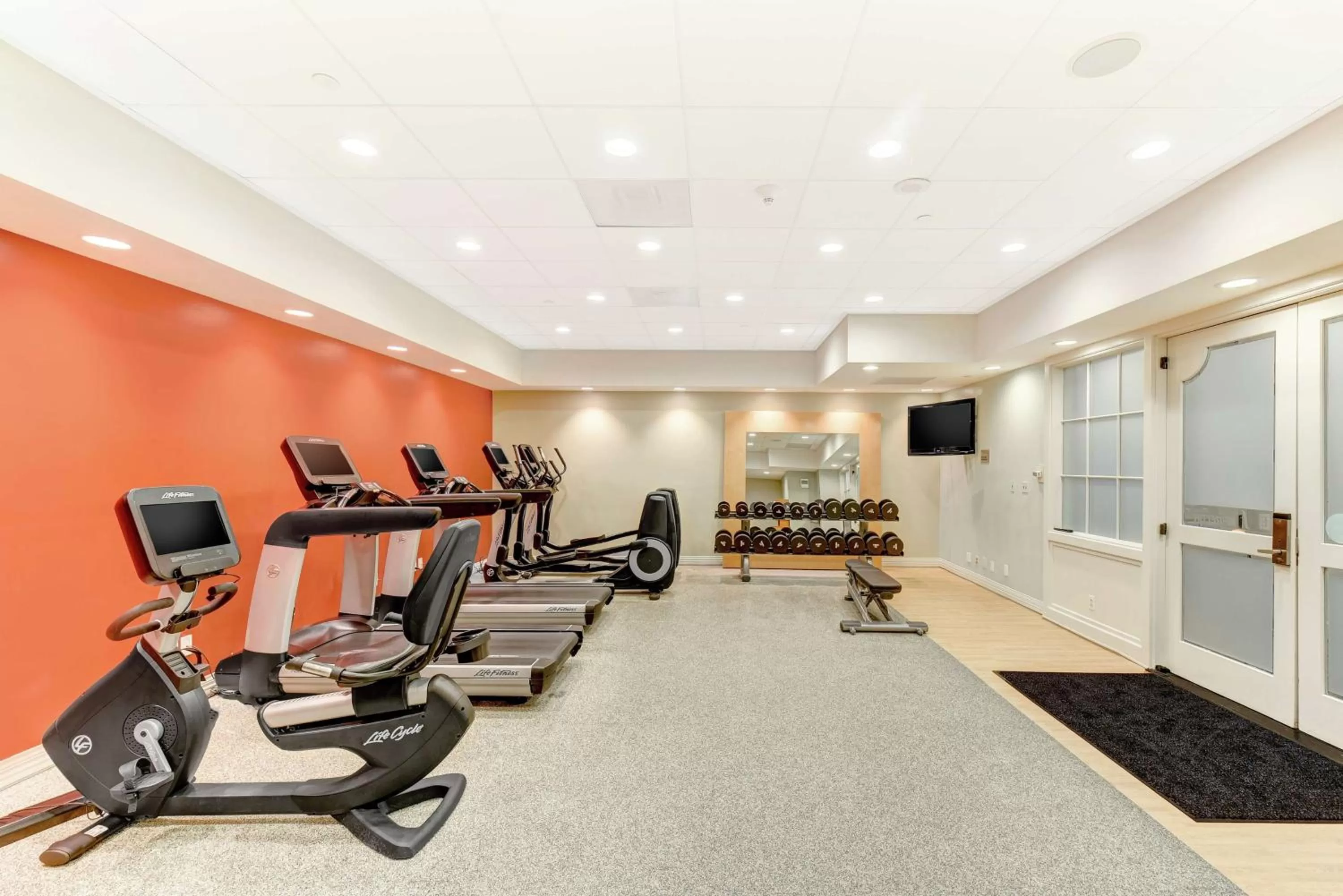 Fitness centre/facilities in Embassy Suites by Hilton Anaheim-Orange