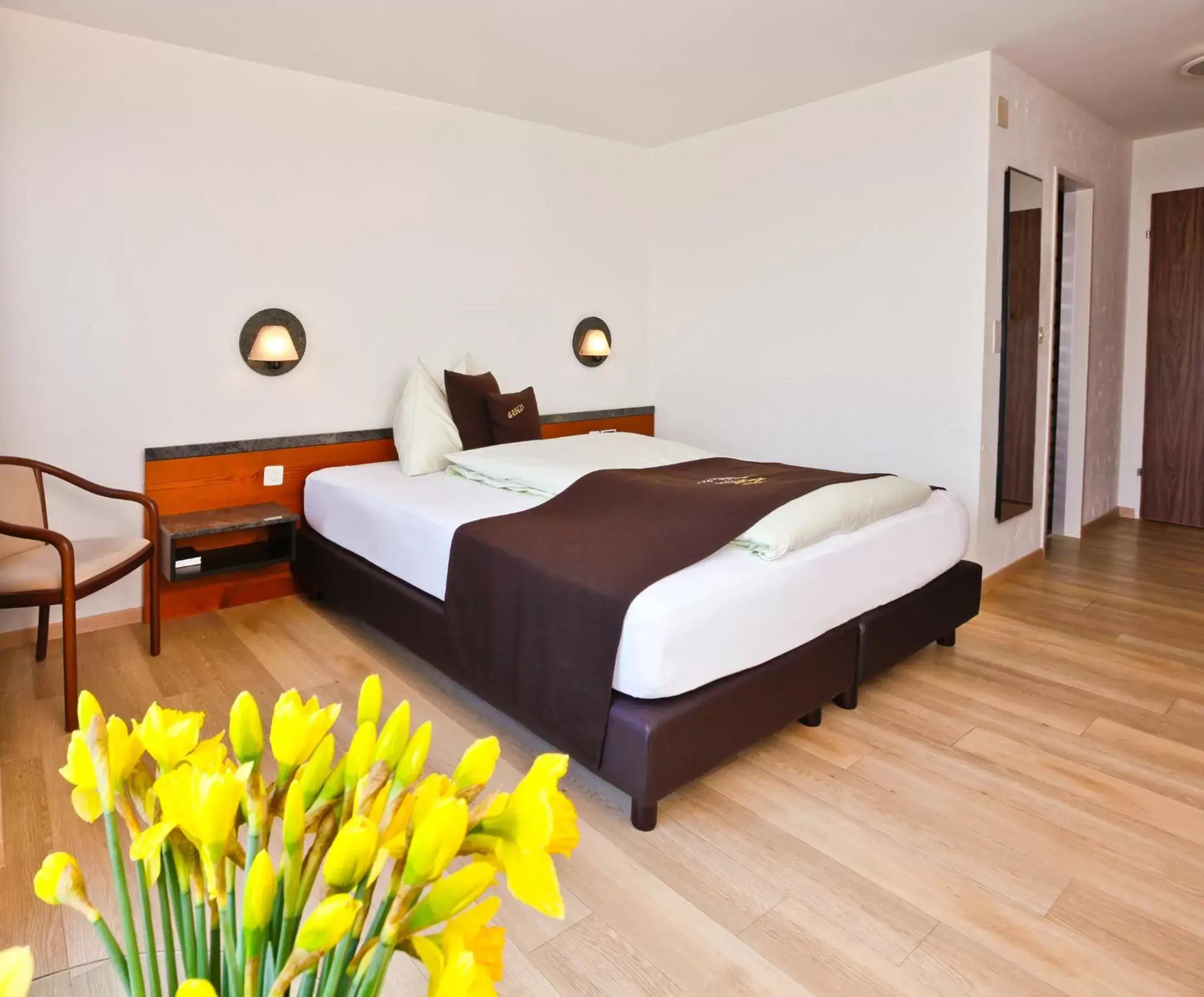 Photo of the whole room, Bed in Seehotel Pilatus