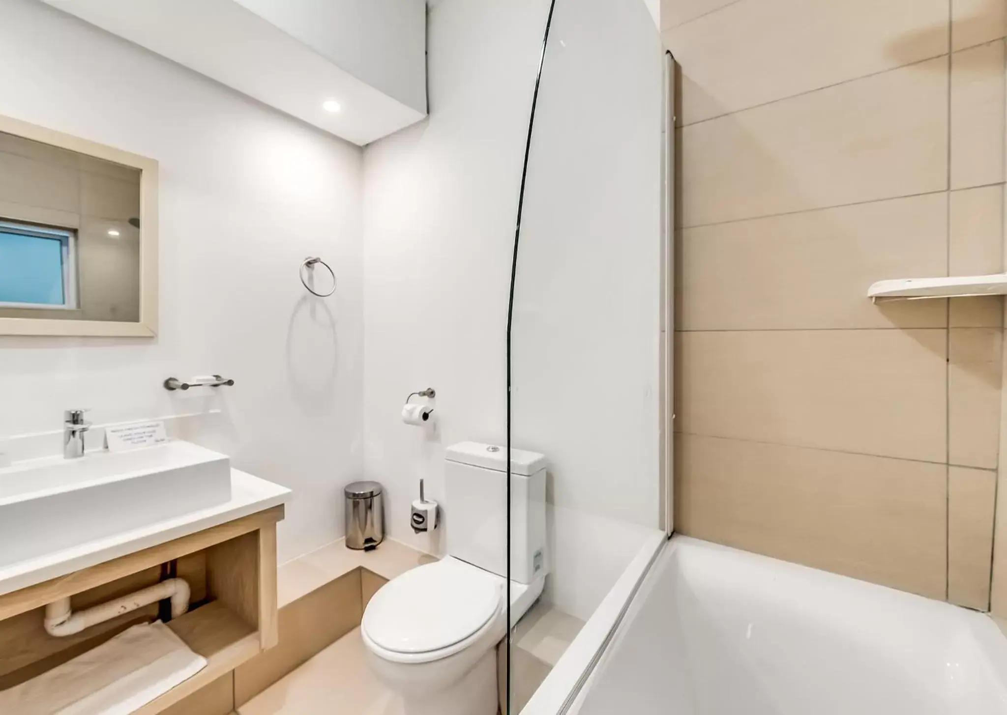 Shower, Bathroom in Blue Marlin Hotel by Dream Resorts
