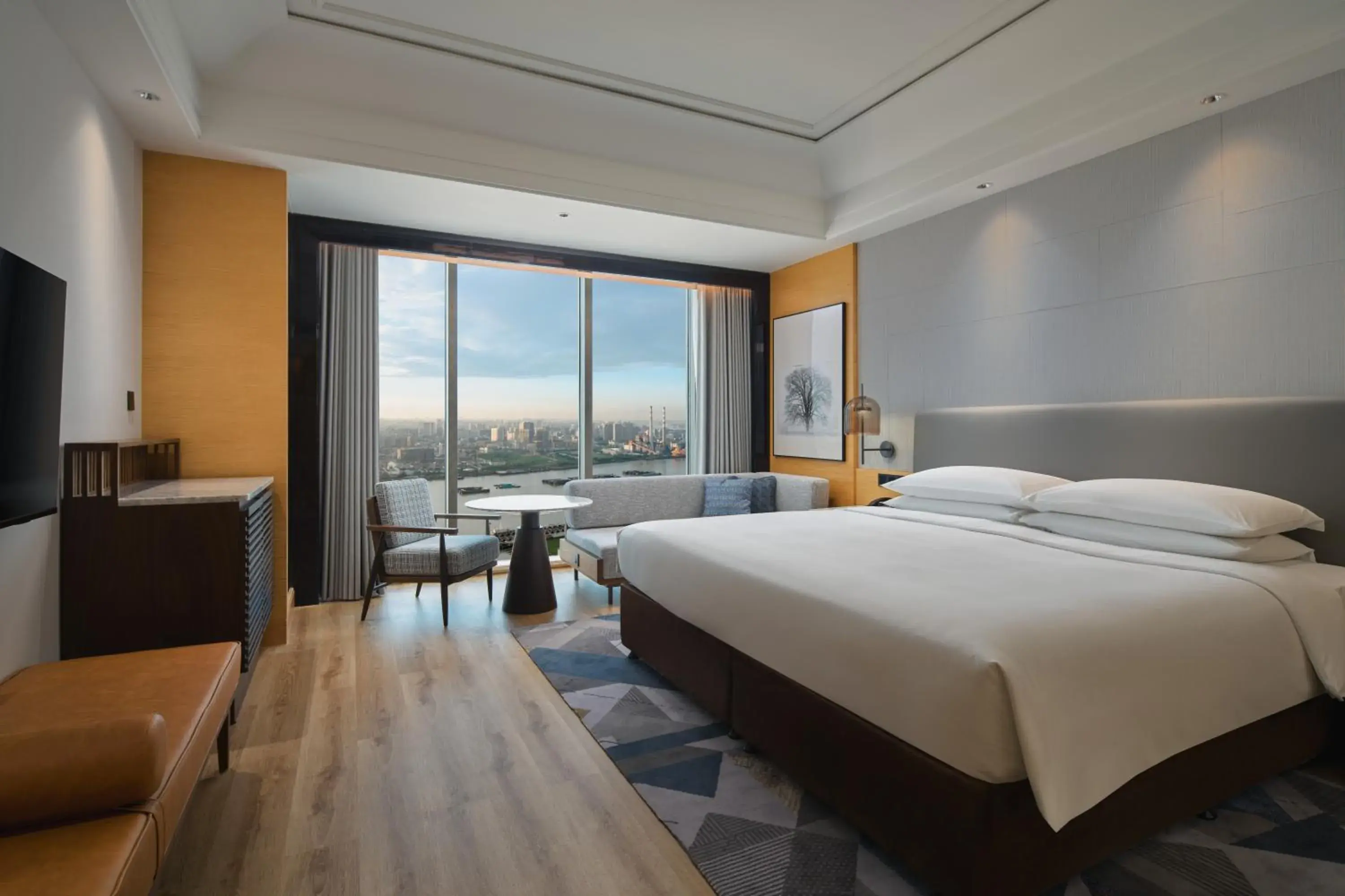 Bed in Sheraton Shanghai Pudong Riverside