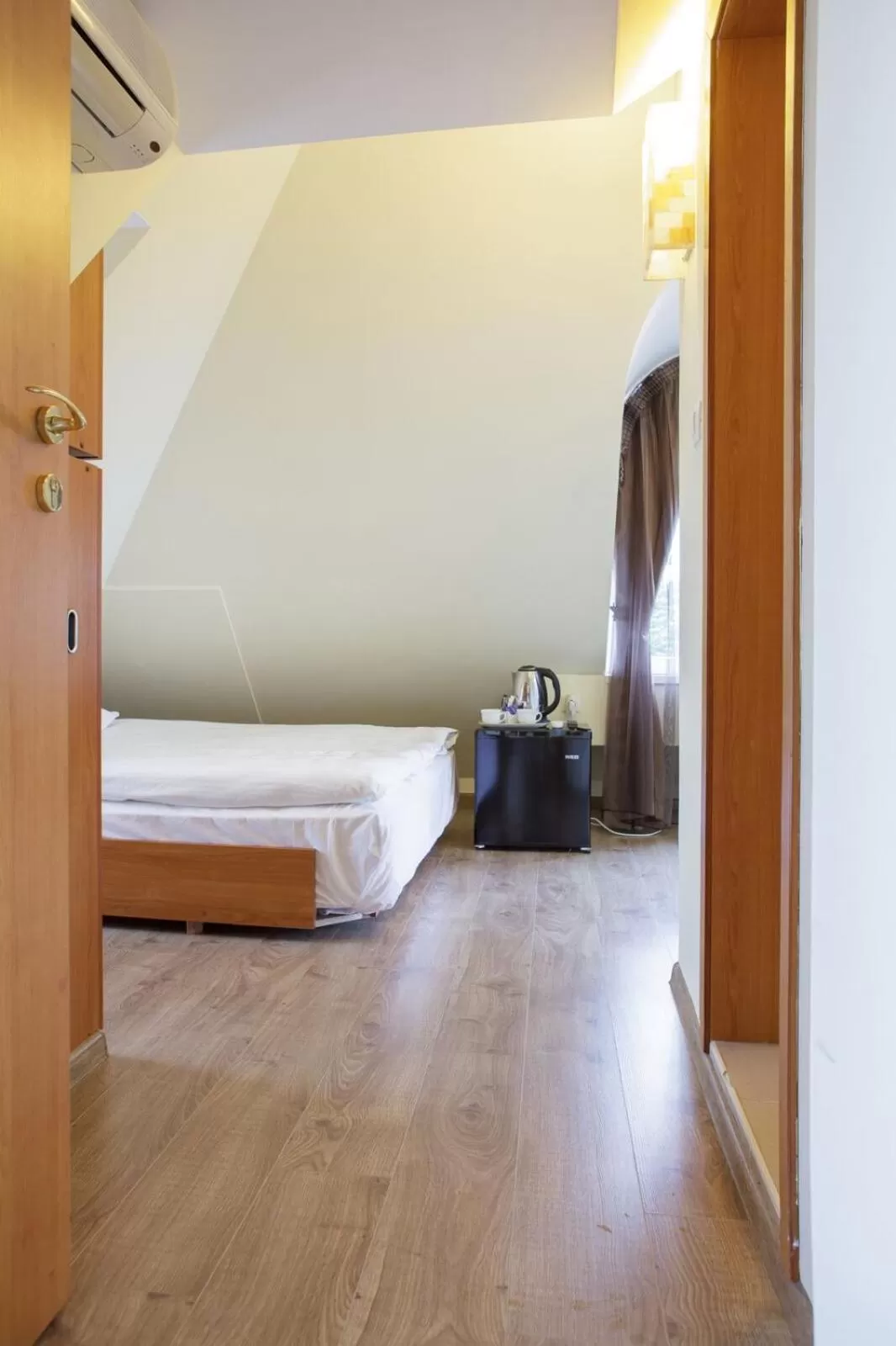 Photo of the whole room, Bed in Hotel Duchess