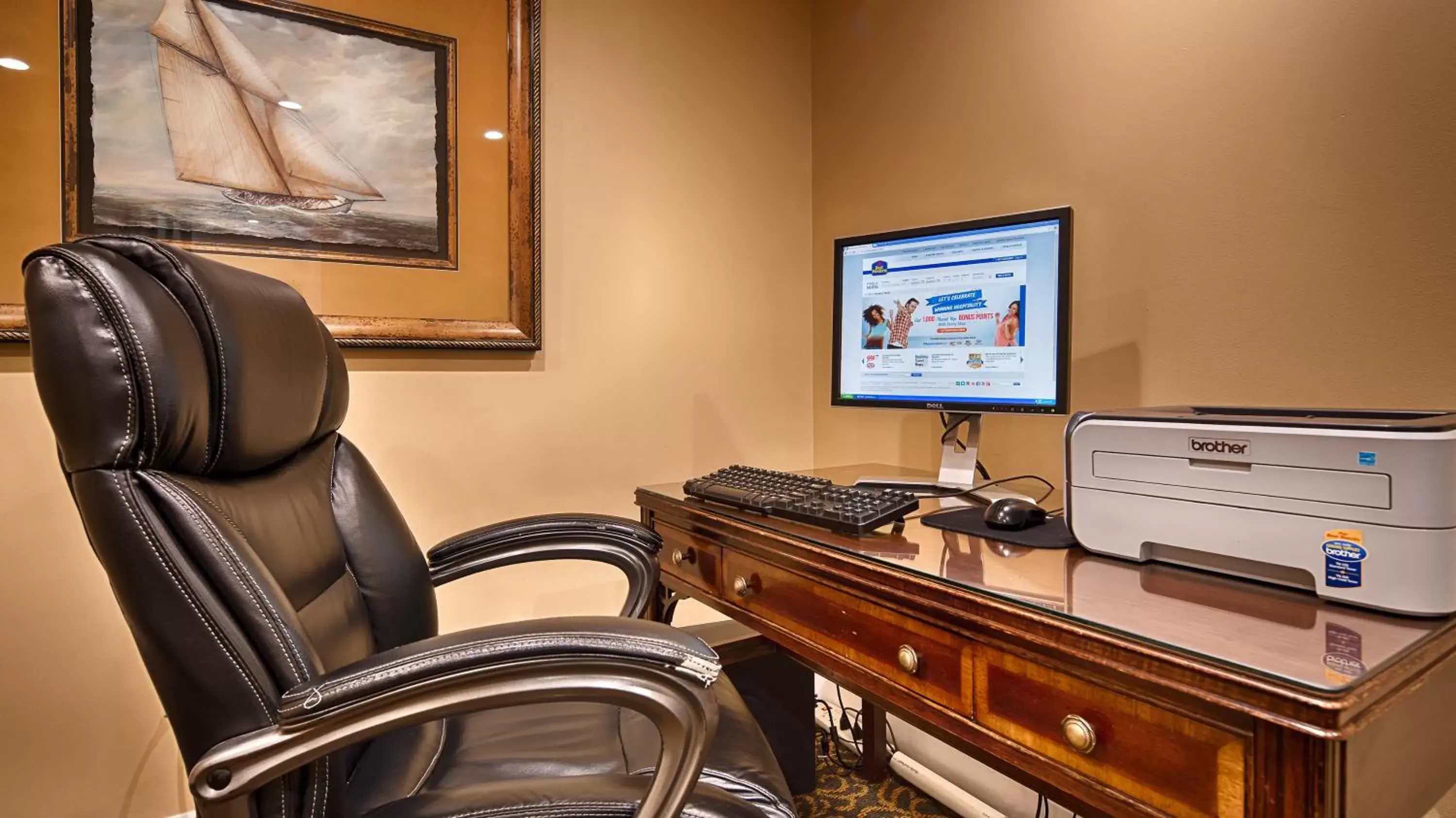 Business facilities, TV/Entertainment Center in Best Western PLUS Franklin Square Inn