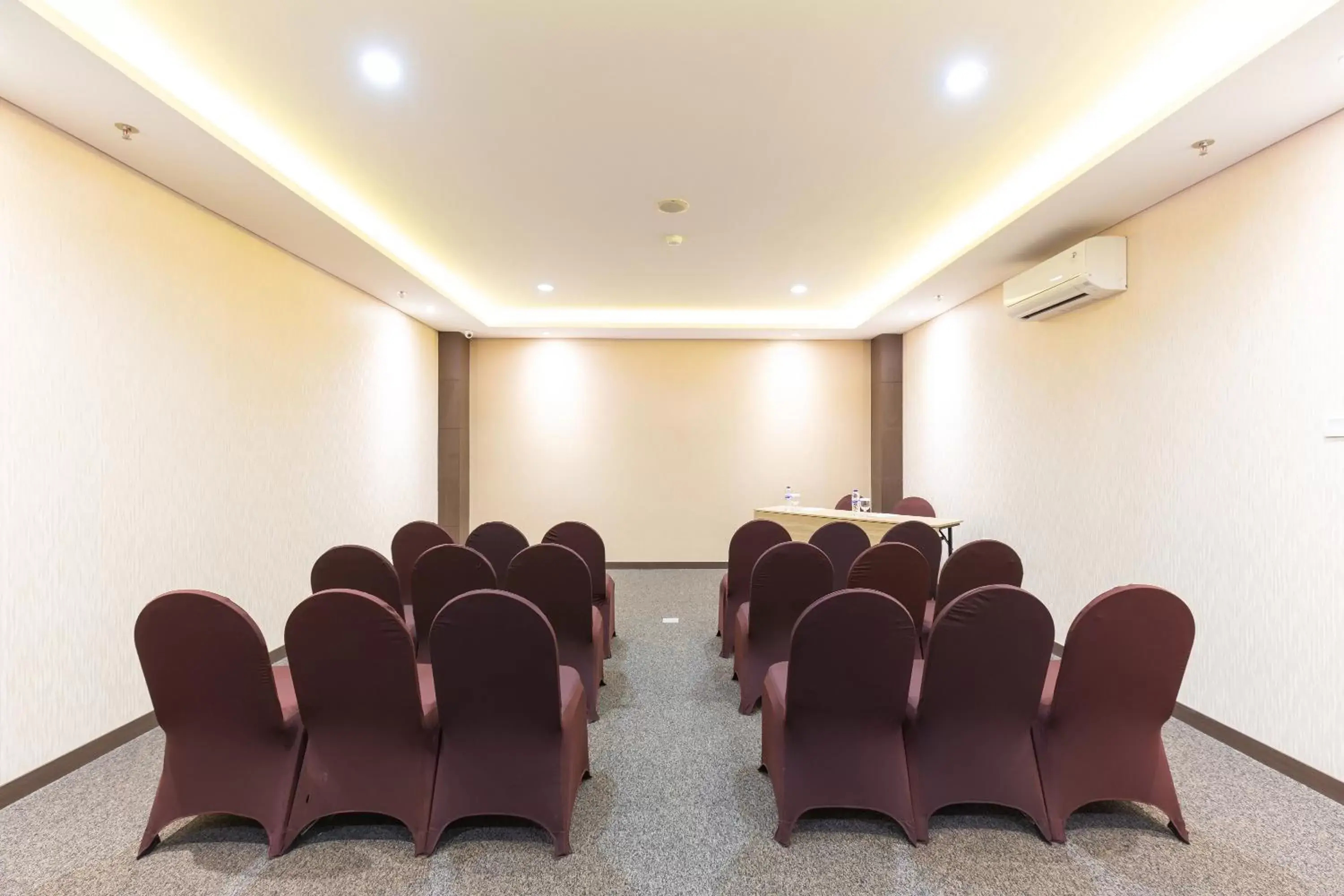 Meeting/conference room in Great Diponegoro Hotel Surabaya