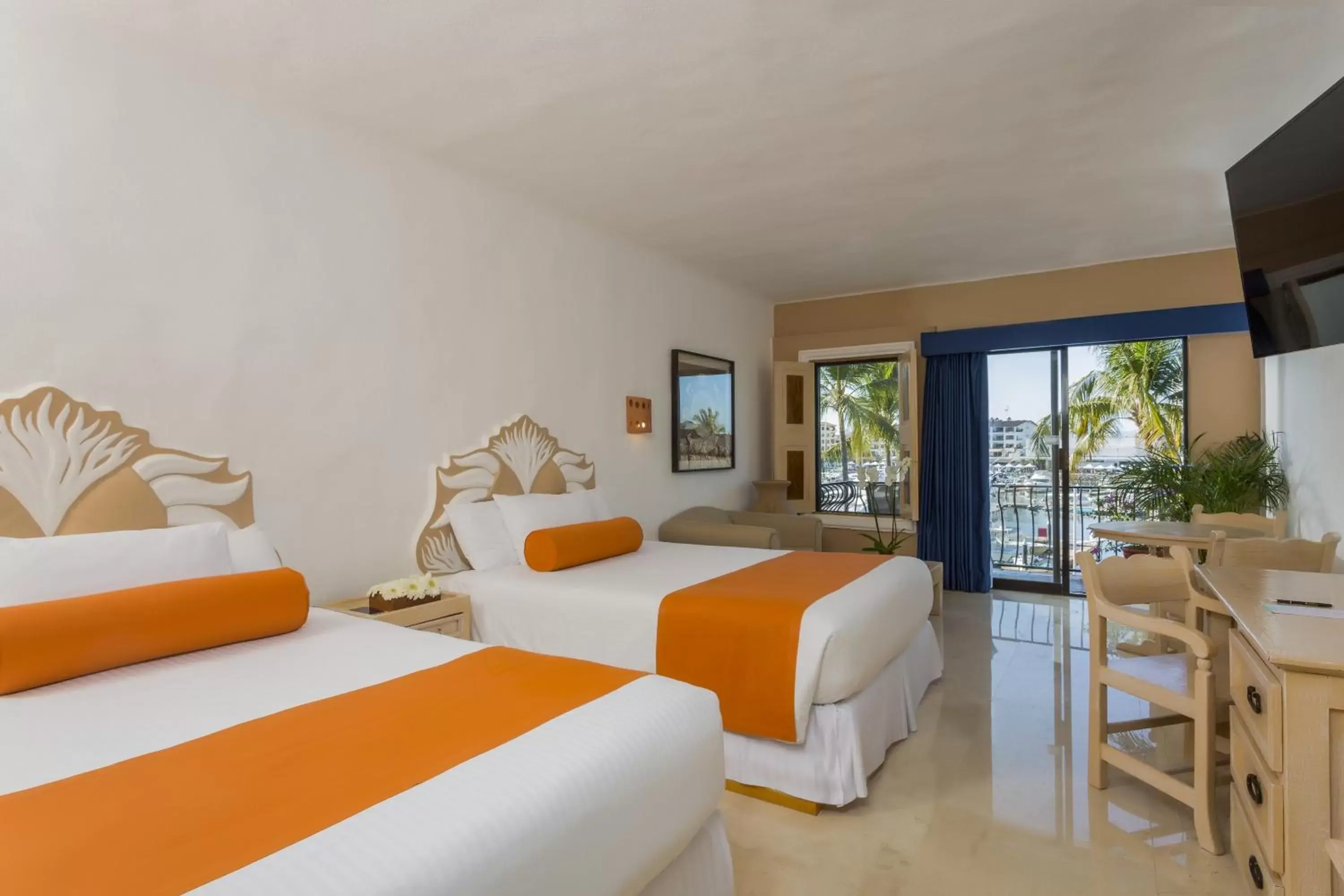 Bed in Flamingo Vallarta Hotel & Marina