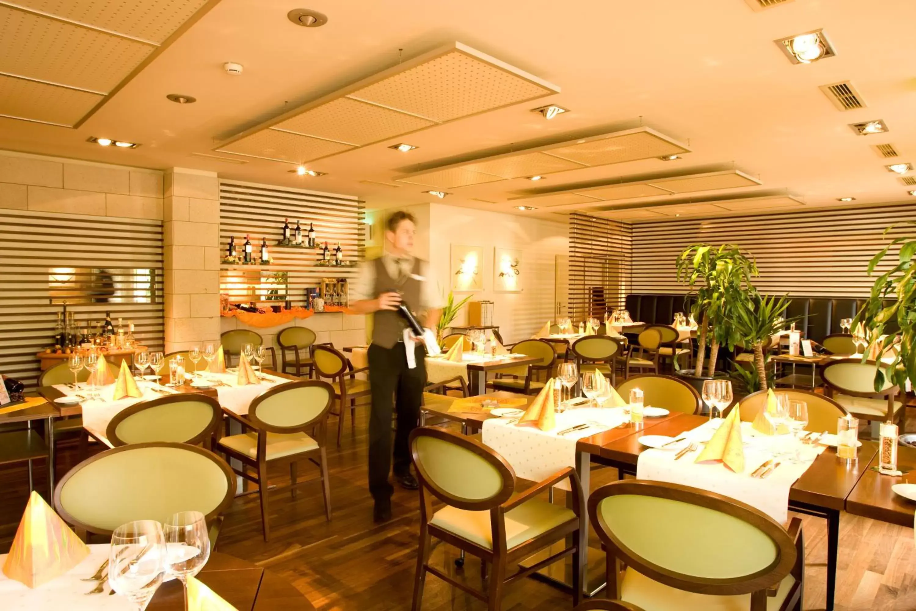 Restaurant/places to eat in Hotel Conti Dietikon Restaurant/places to eat in Hotel Conti Dietikon