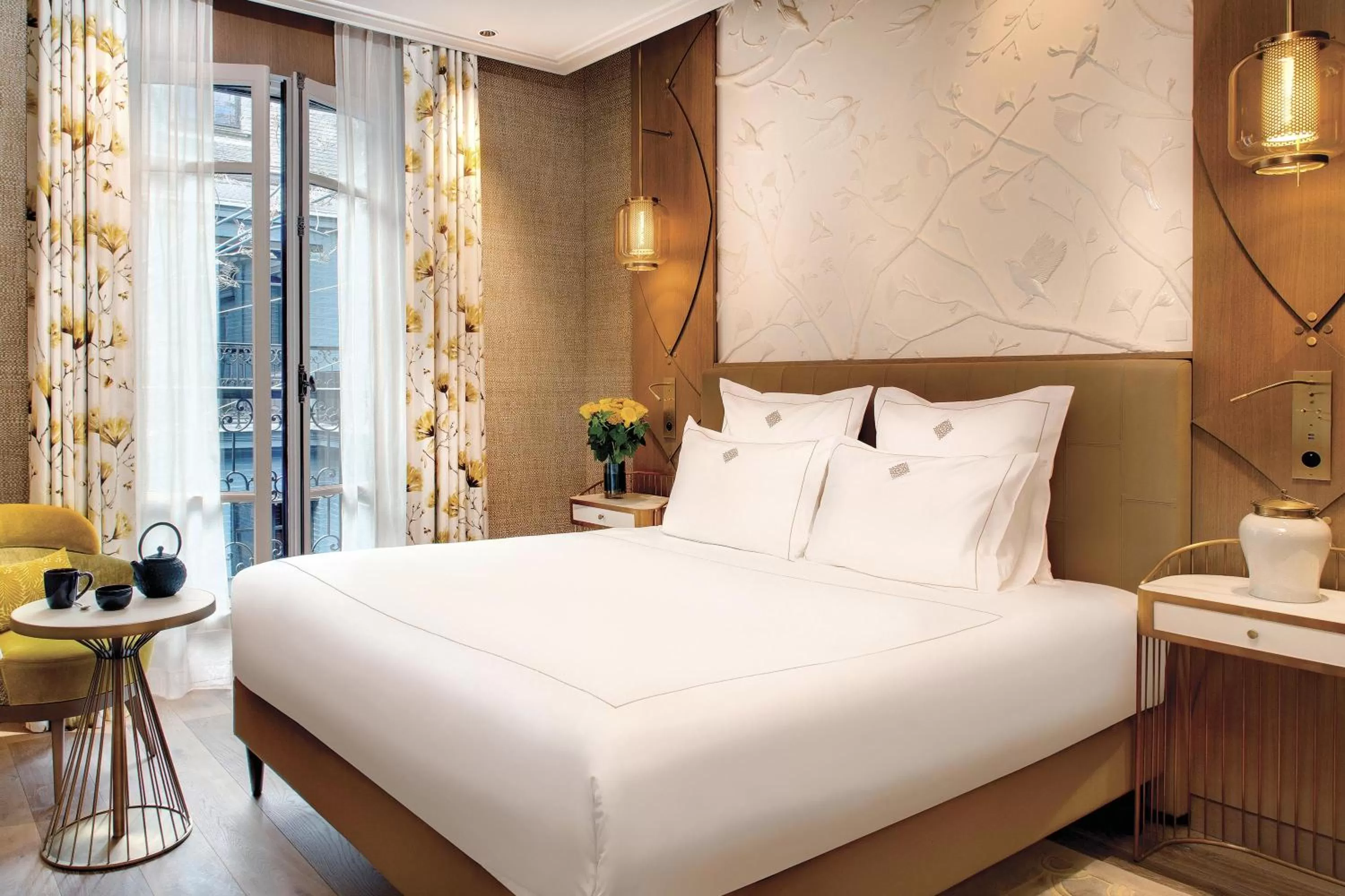 Bedroom, Bed in La Demeure Montaigne