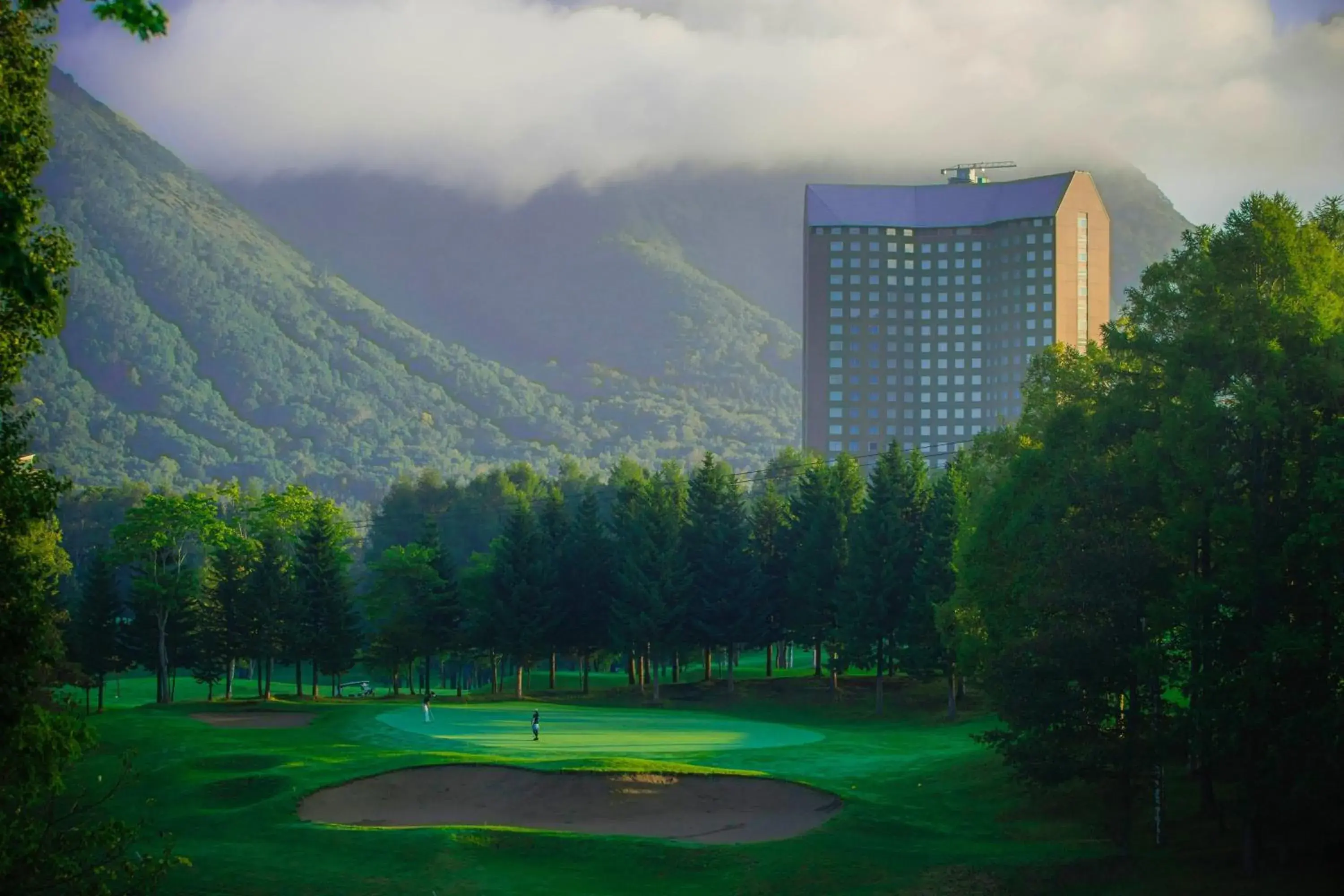 Golfcourse, Swimming Pool in The Westin Rusutsu Resort