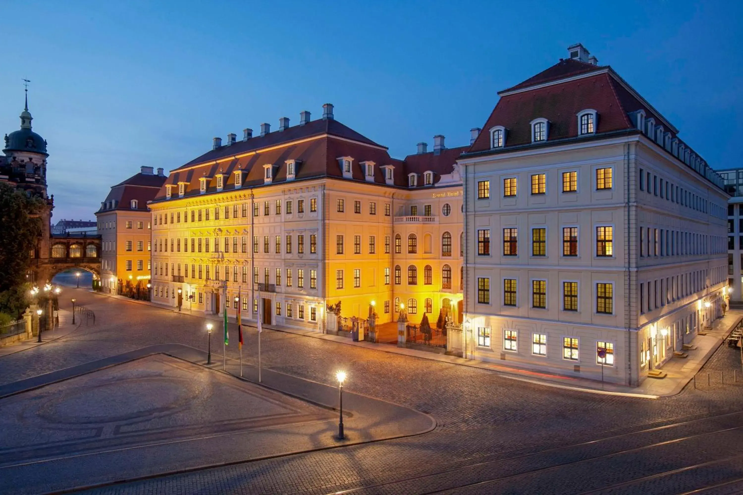 Property Building in Kempinski Hotel Taschenbergpalais Dresden