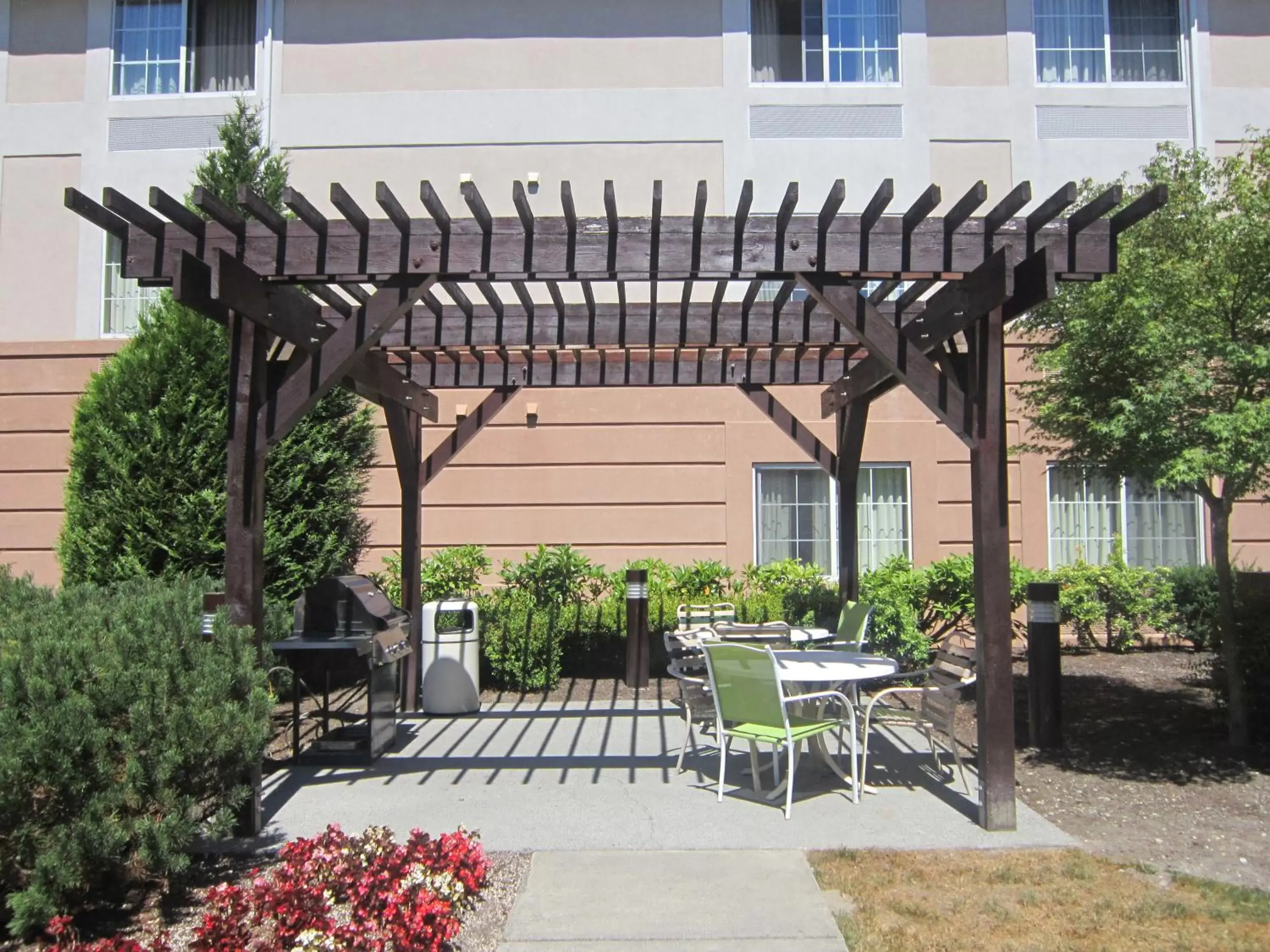 BBQ facilities in Extended Stay America Suites - Seattle - Bothell - Canyon Park