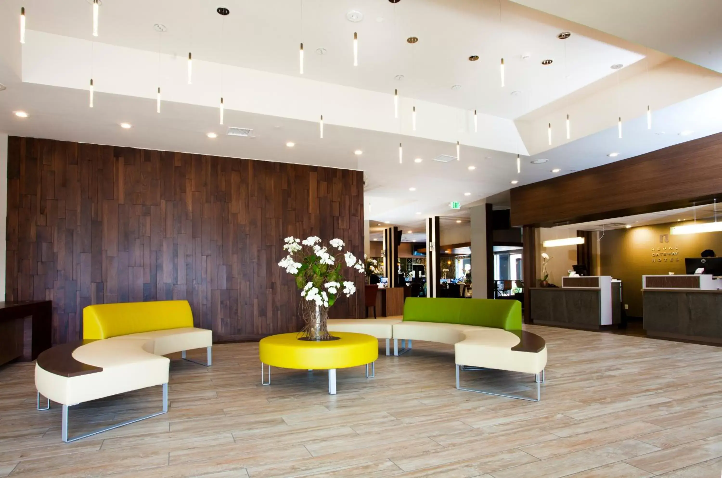Lobby or reception, Lobby/Reception in Redac Gateway Hotel Torrance