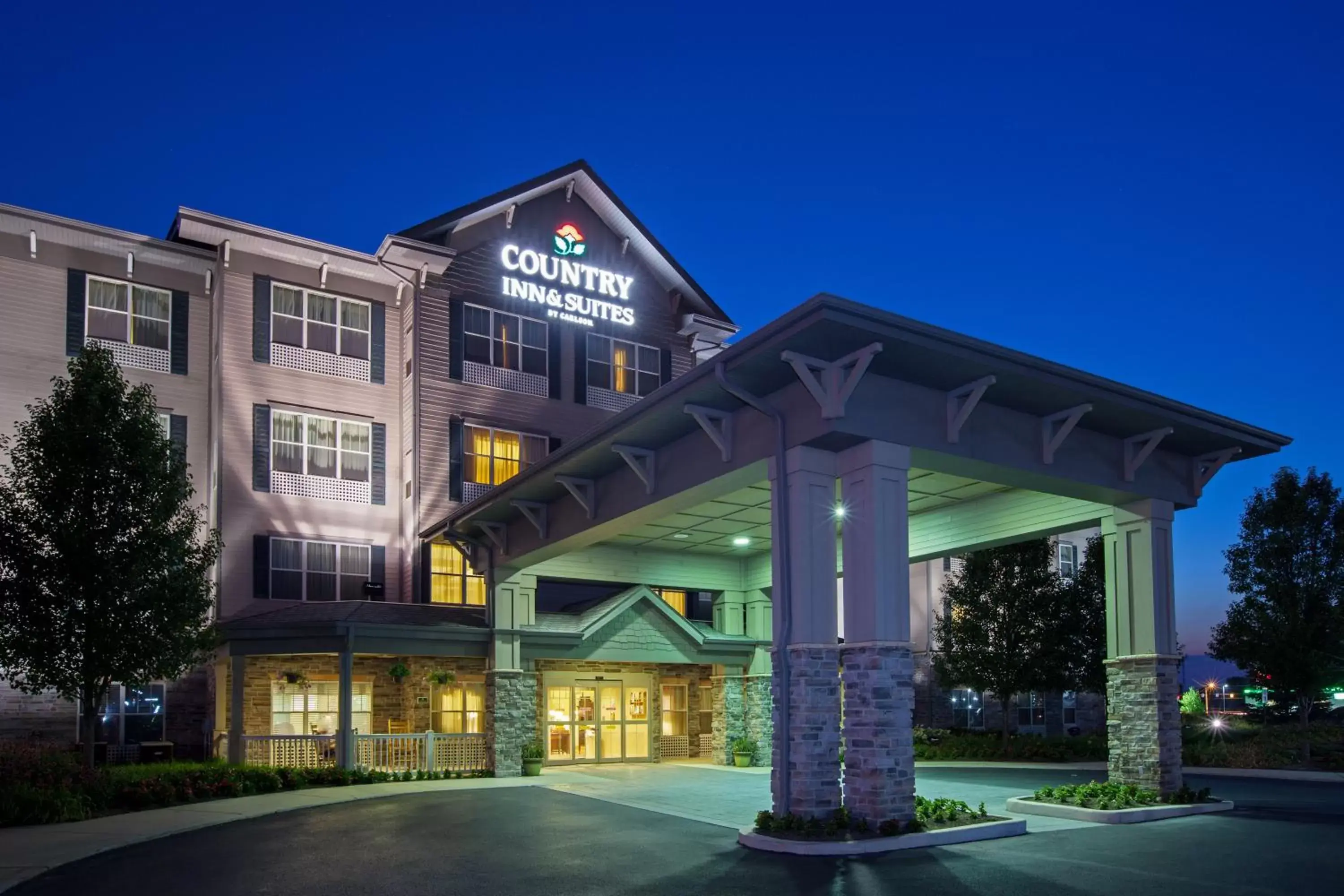 Facade/entrance, Property Building in Country Inn & Suites by Radisson, Portage, IN