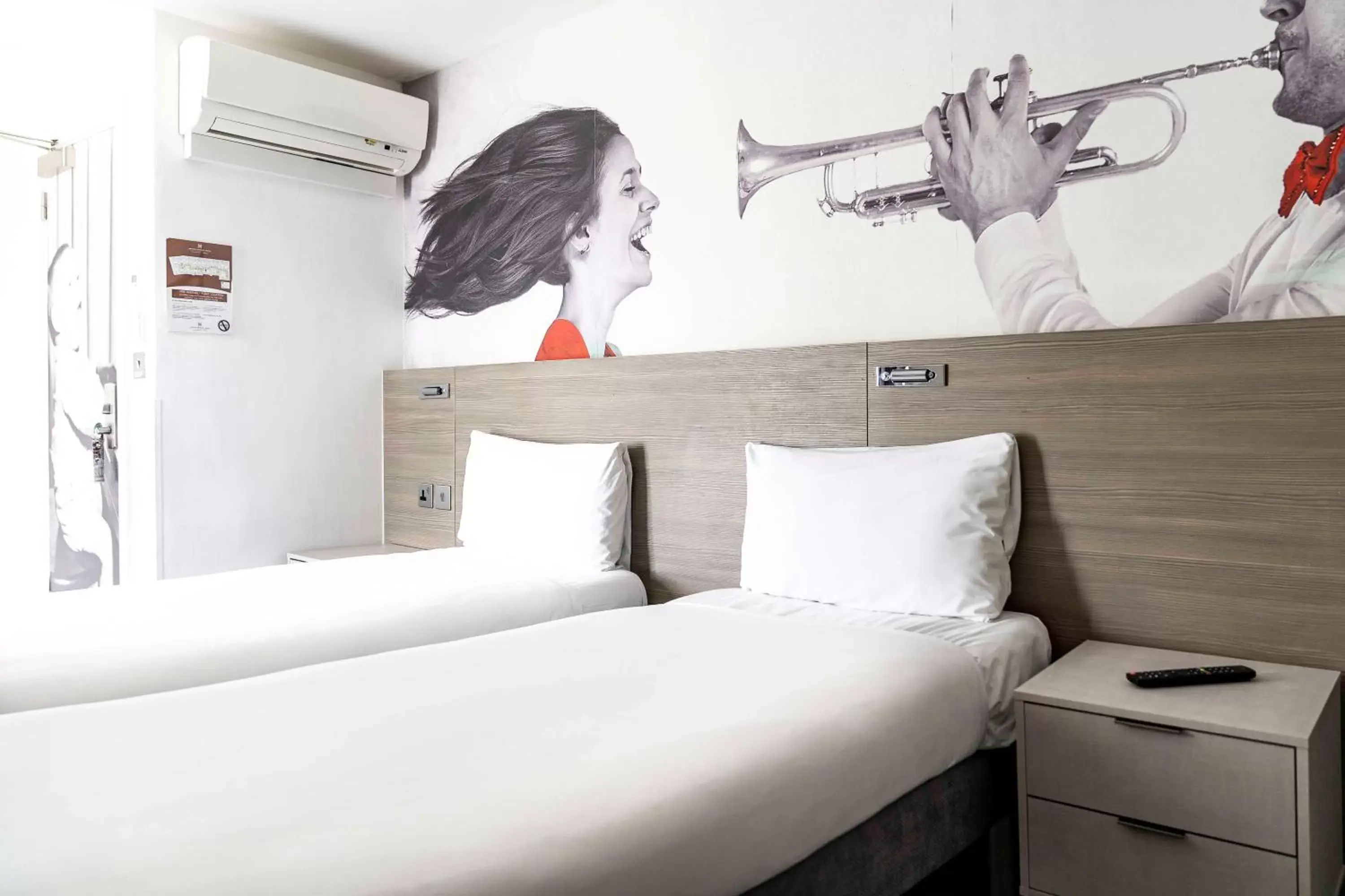 Bed in Heeton Concept Hotel - Kensington London