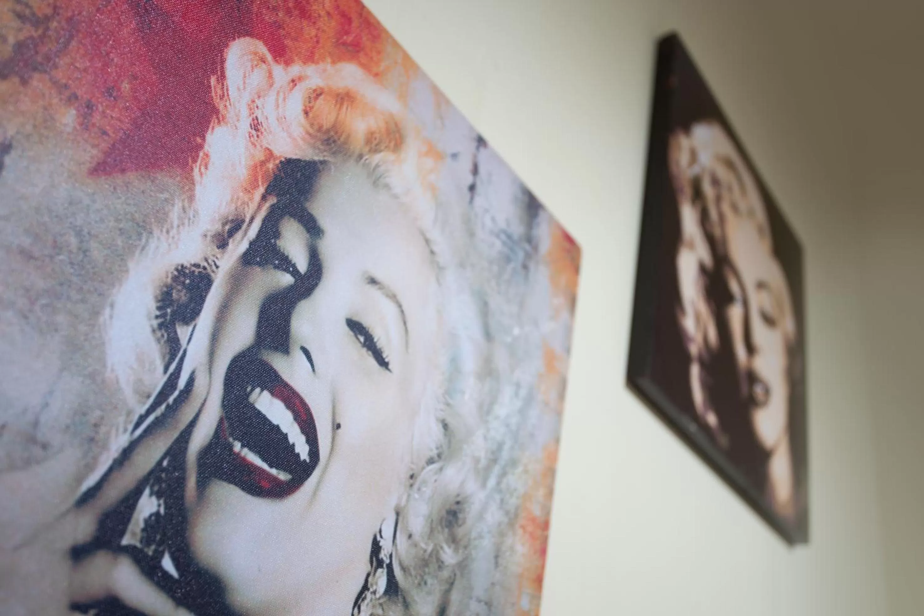 Decorative detail in Hotel Cineholiday