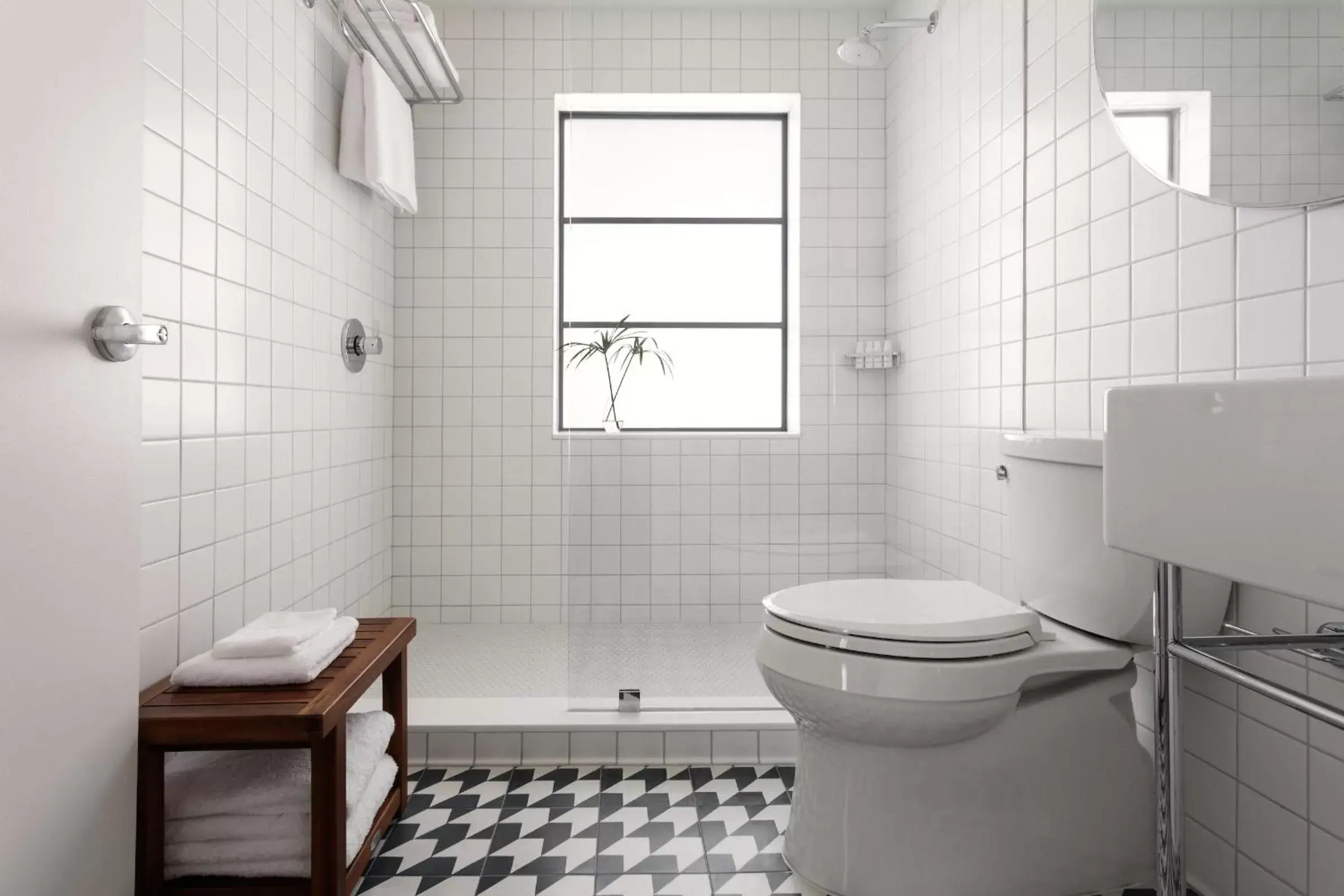 Bathroom in The Kimpton Shorebreak Fort Lauderdale Beach Resort