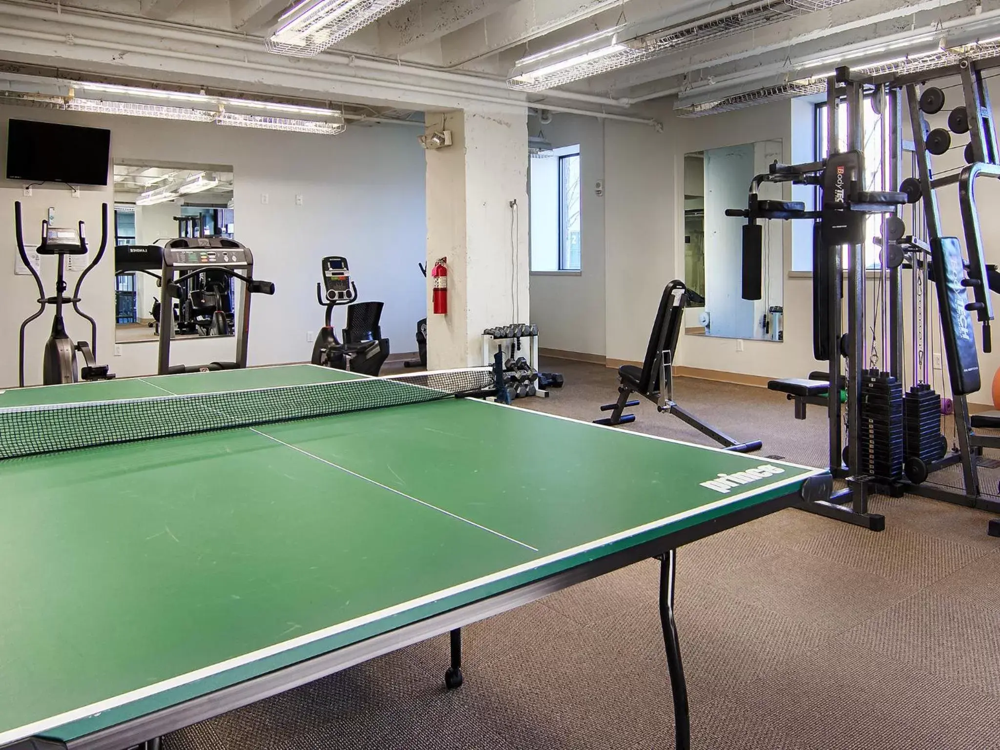 Fitness centre/facilities, Table Tennis in Grand Eastonian Suites Hotel