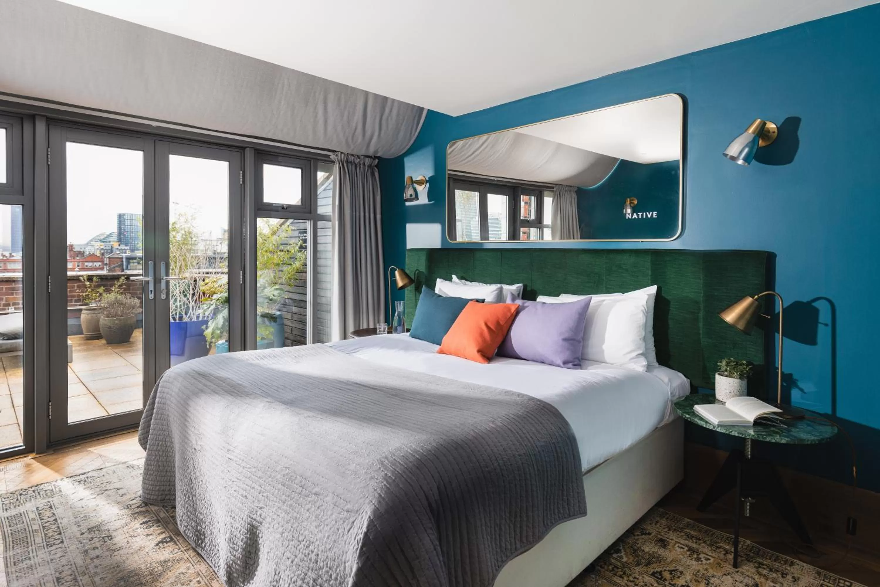 Bed in Native Manchester