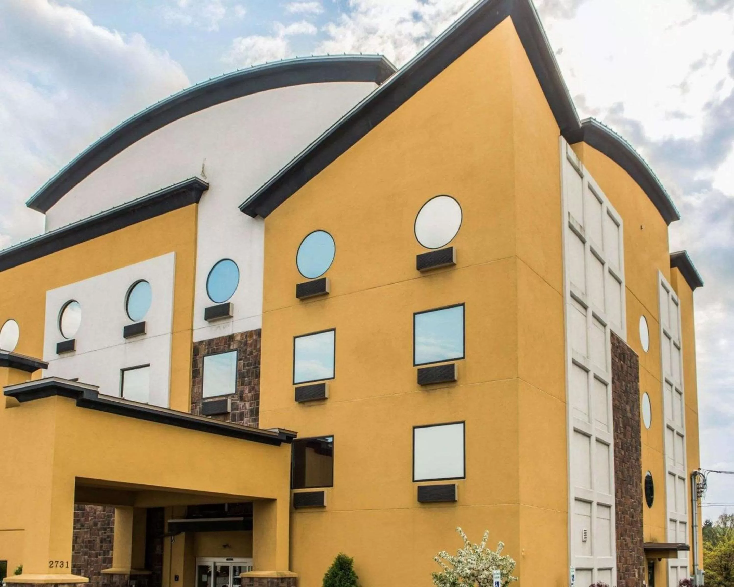 Property building in Comfort Suites Monroeville - Pittsburgh East