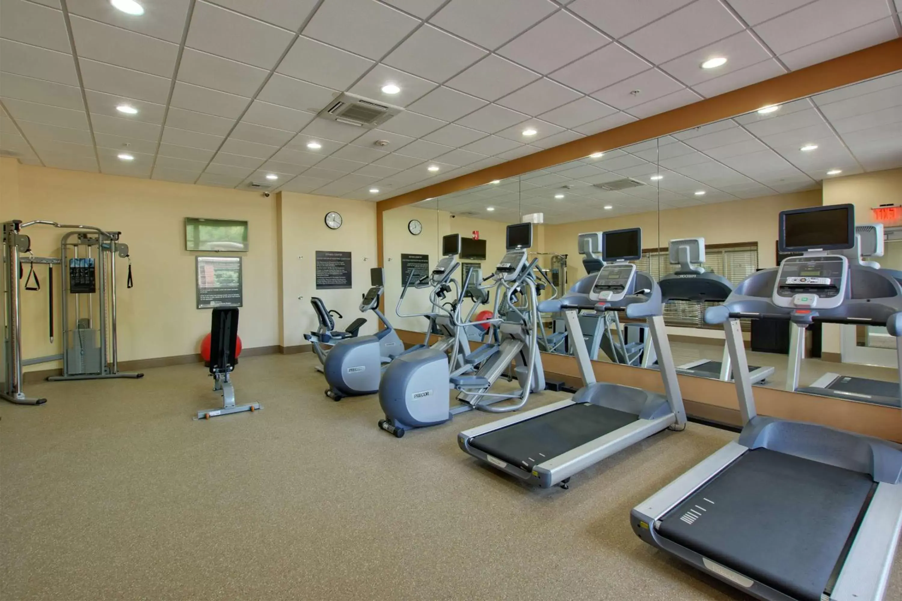 Fitness centre/facilities, Fitness Center/Facilities in Hilton Garden Inn Benton Harbor