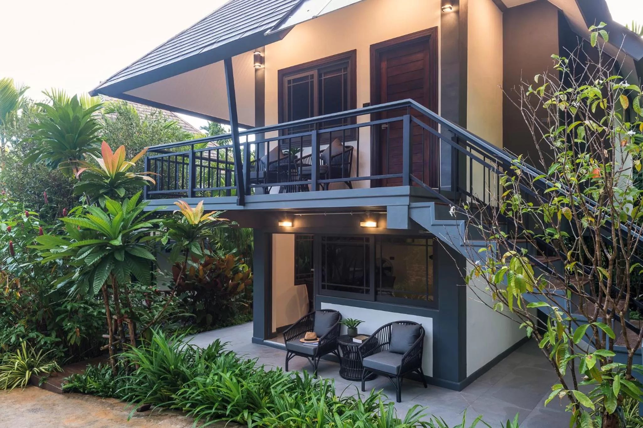 Property building in Loy Chalet