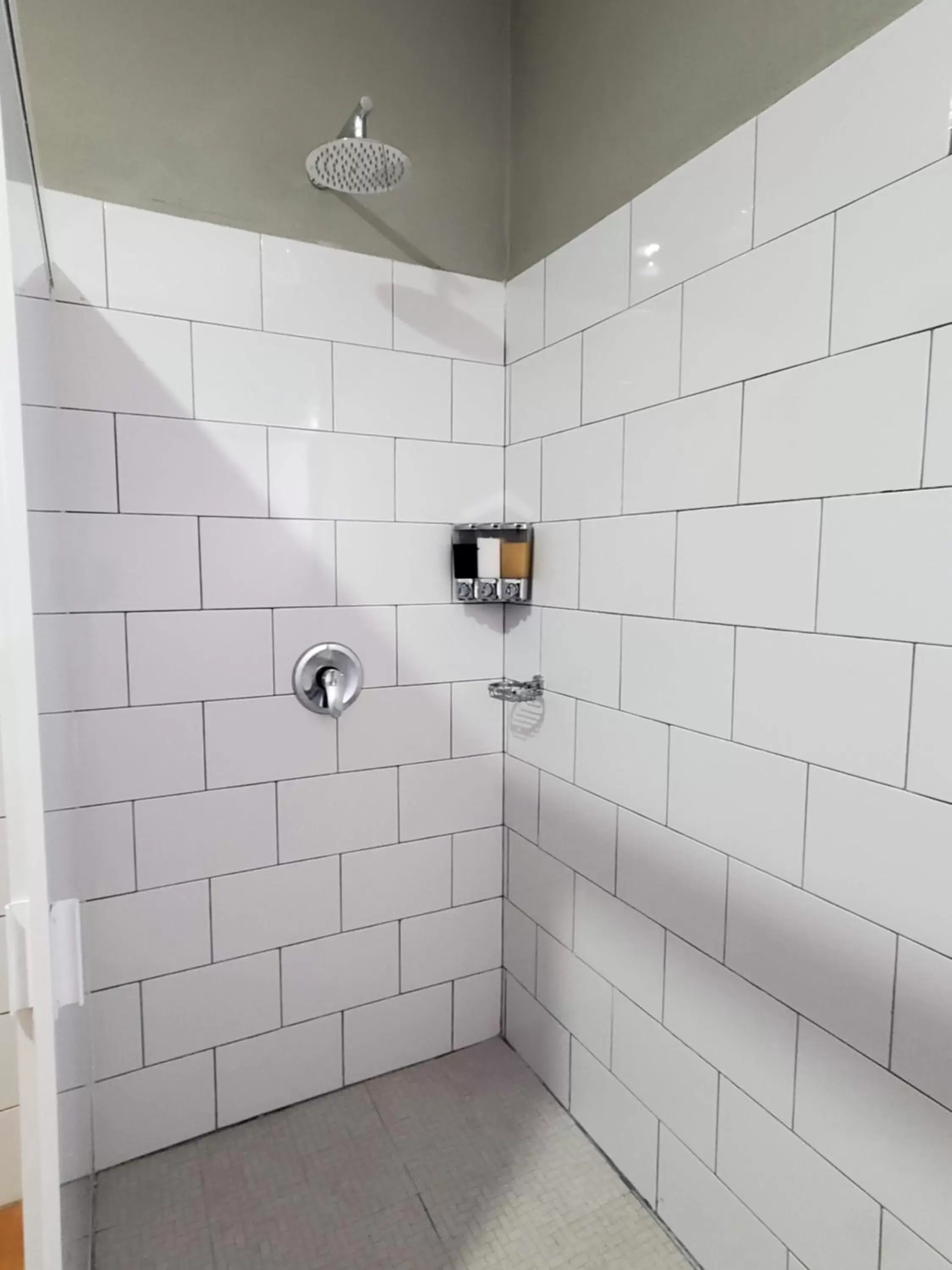 Shower, Bathroom in Casa de Tillie