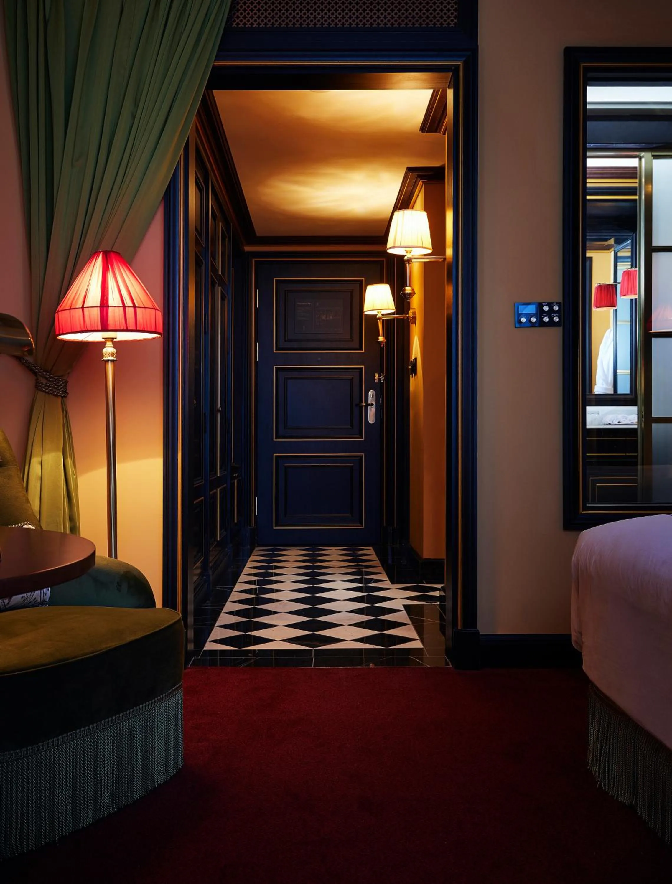 Photo of the whole room in L'Escape Hotel