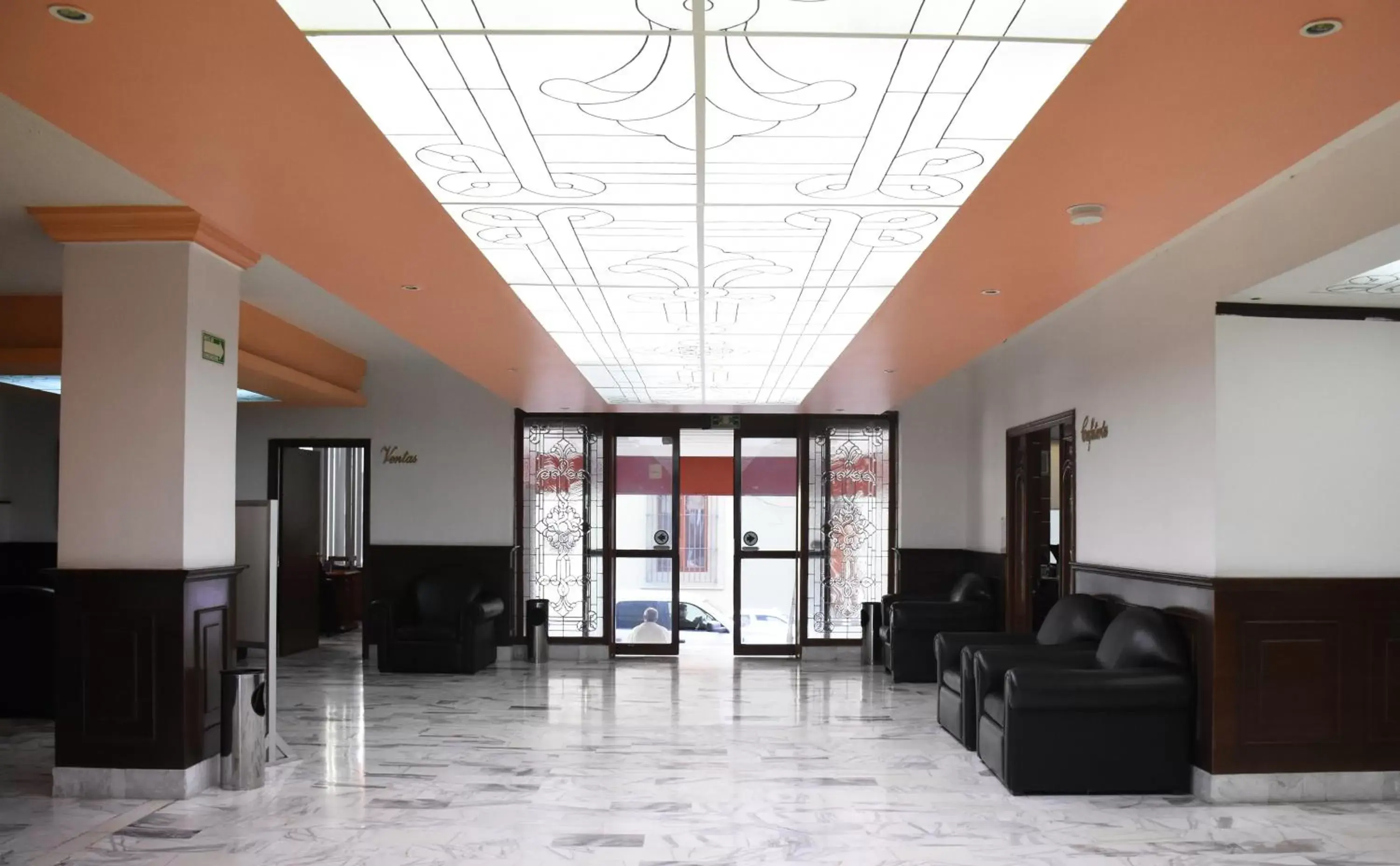 Lobby/Reception in Hotel Maria Victoria Xalapa