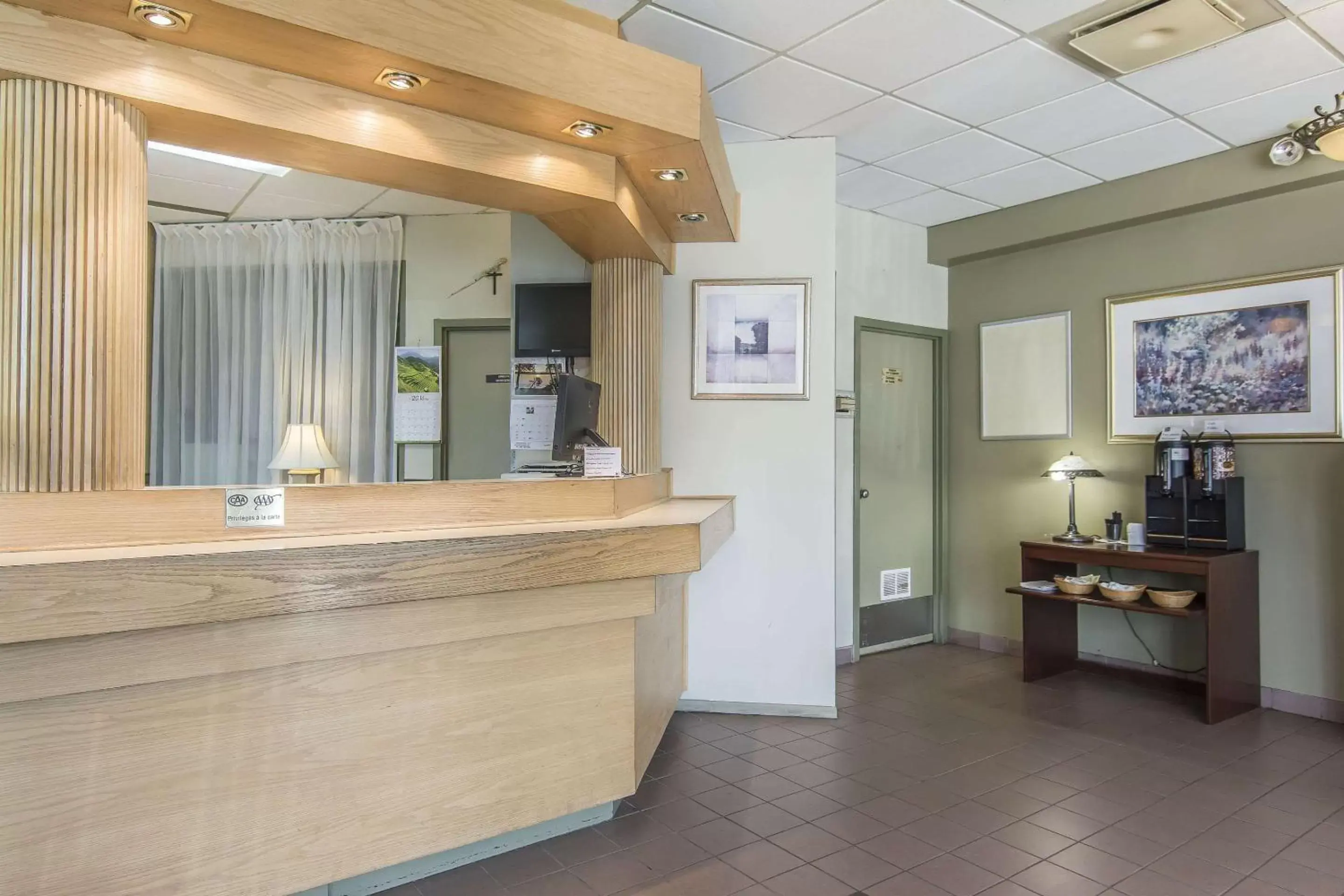 Lobby or reception, Lobby/Reception in Quality Hotel & Suites Sherbrooke