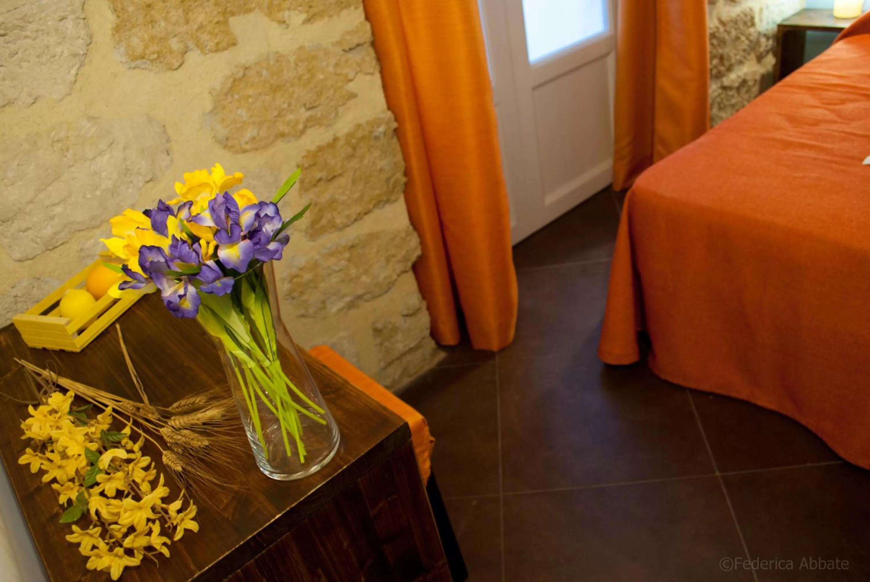 Decorative detail, Bed in Affittacamere B&B Carella