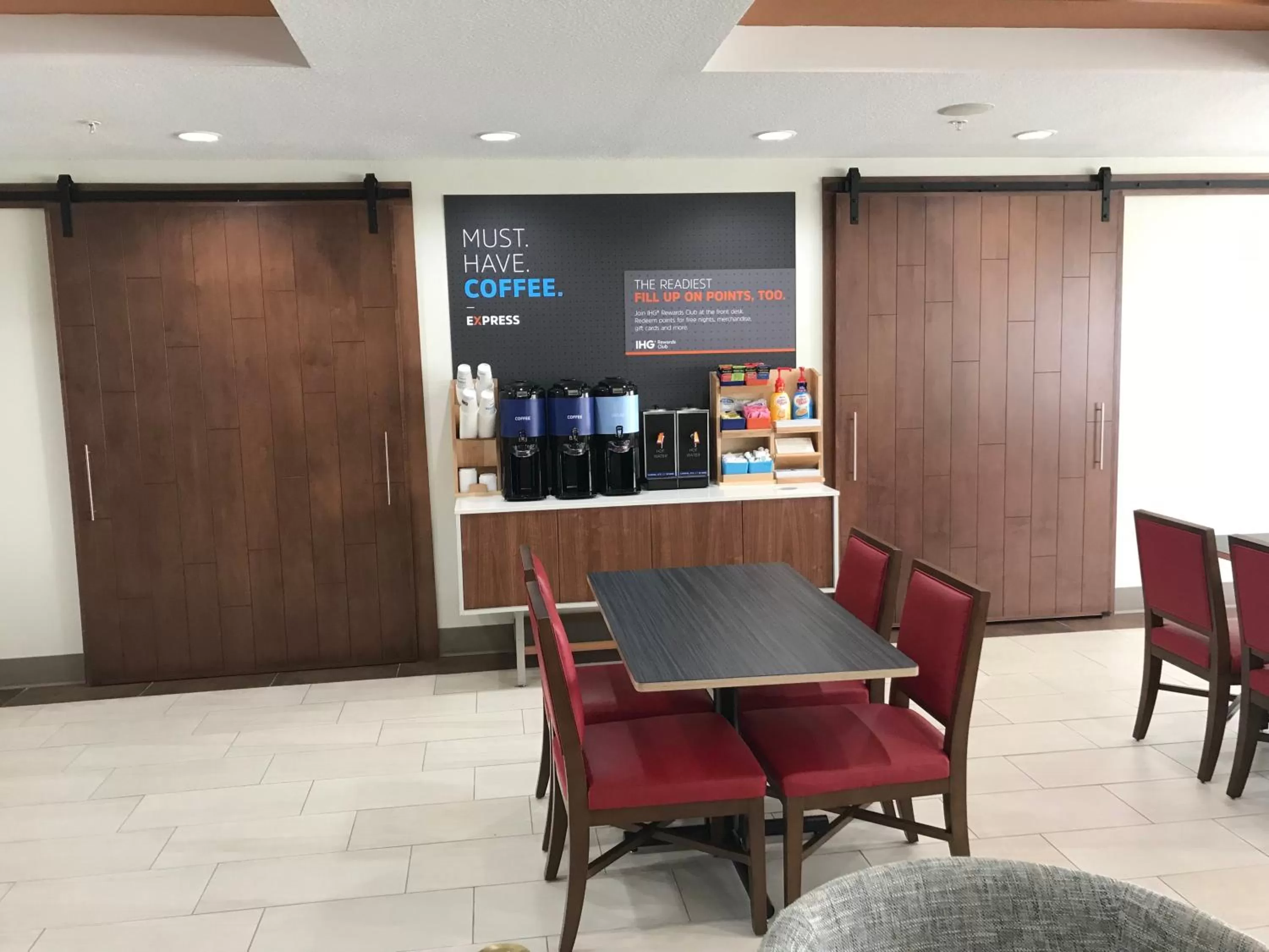 Breakfast in Holiday Inn Express Orlando - South Davenport by IHG