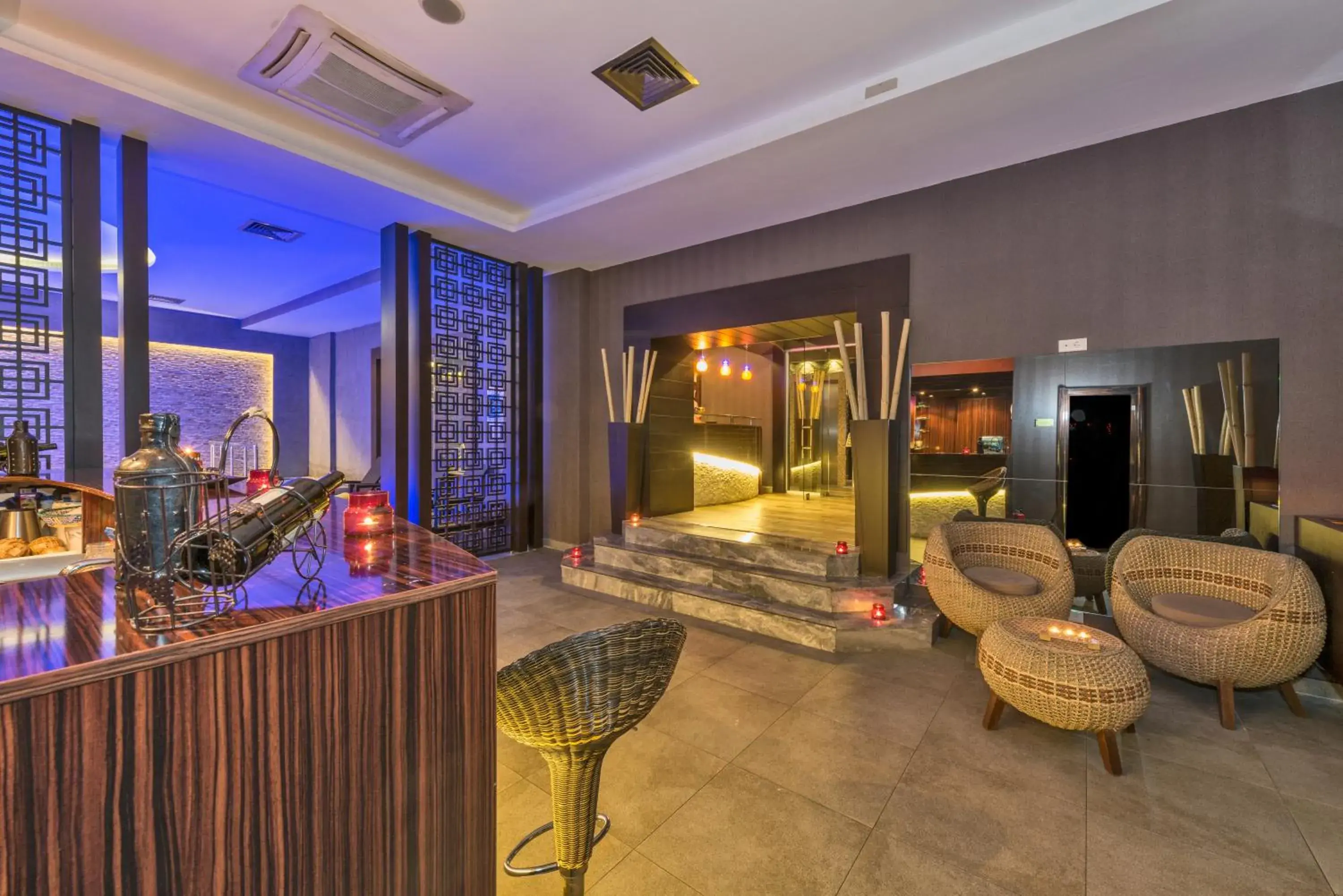 Lounge or bar in Avantgarde Taksim Hotel