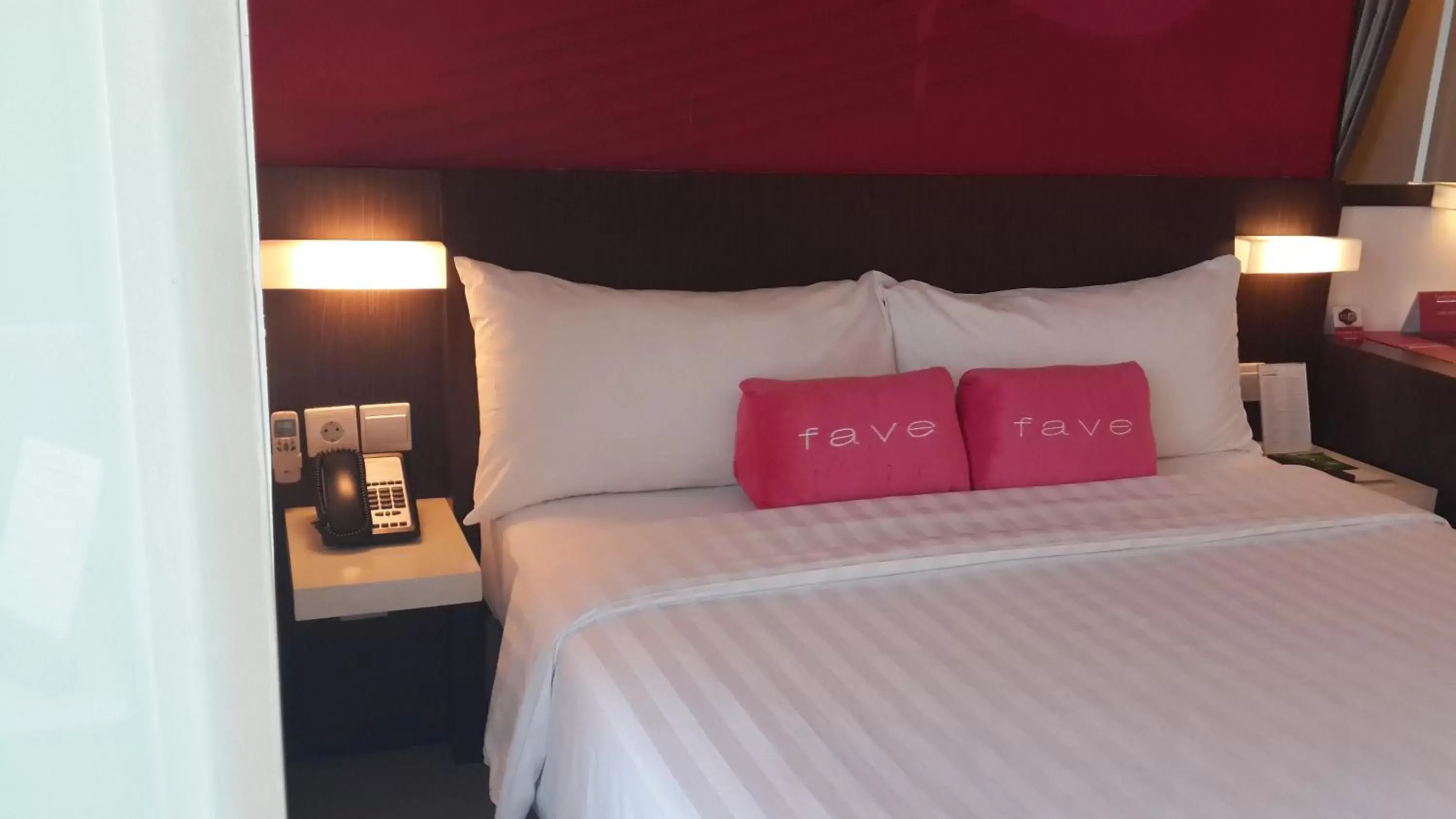Bed in favehotel Pluit Junction