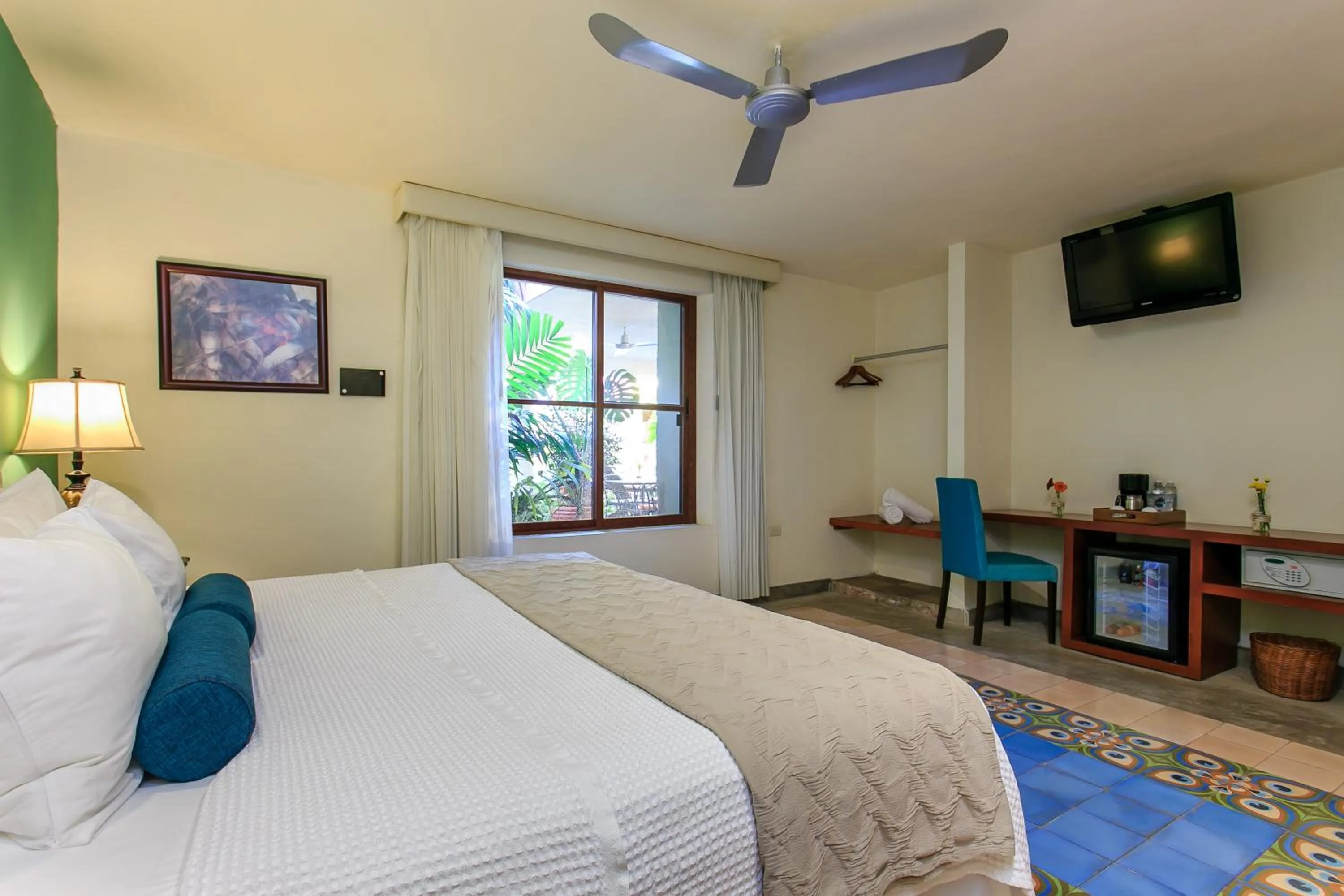 Bed in Art 57 Hotel - Adults Only