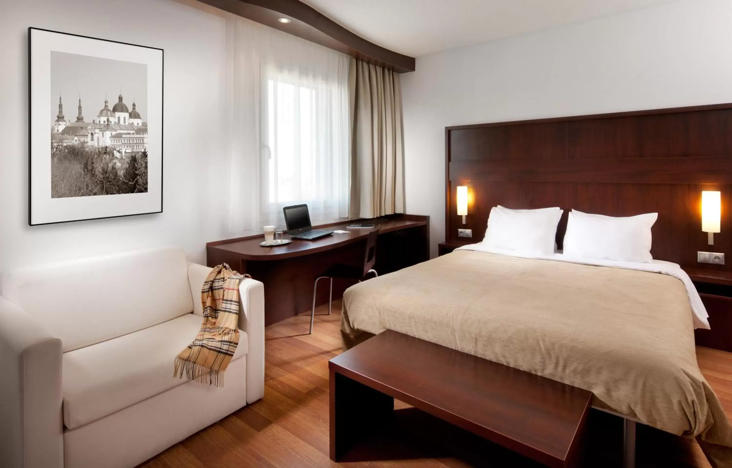 Bedroom, Bed in Comfort Hotel Olomouc Centre