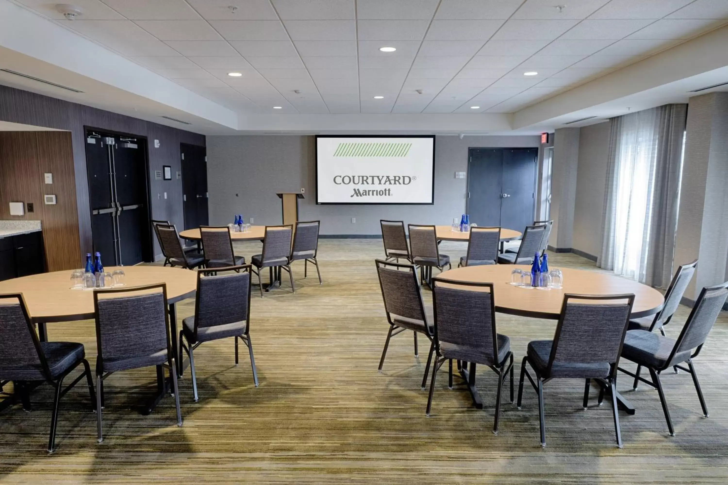 Meeting/conference room in Courtyard by Marriott Albany Clifton Park